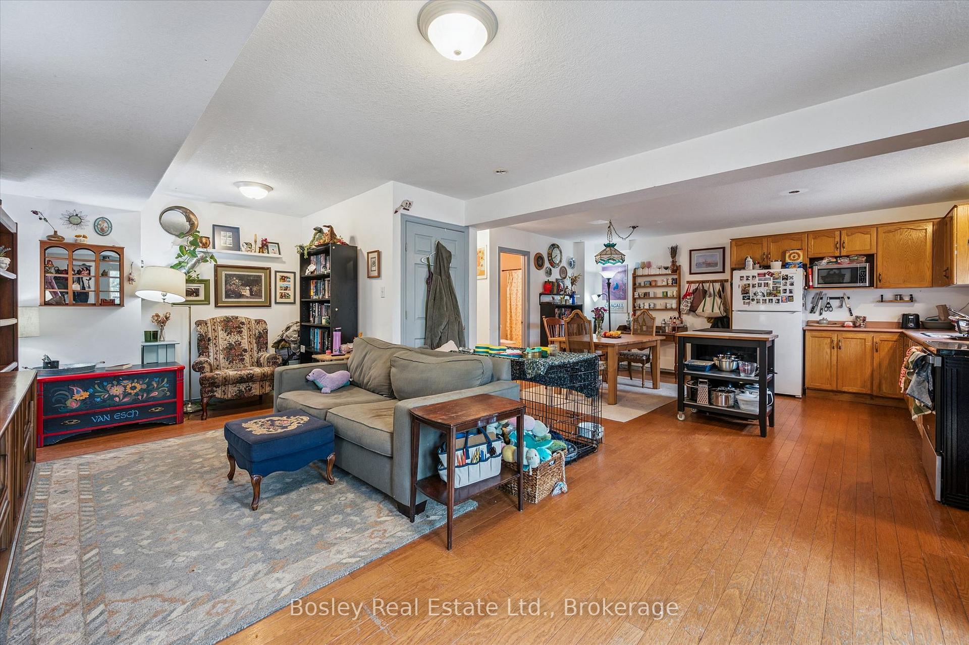 Photo 29 of 4 Hayward Crescent, Guelph, Clairfields/Hanlon Business Park — HOMEH