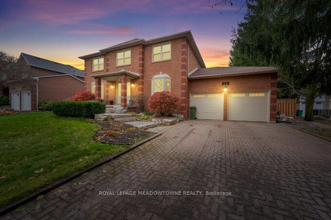 Photo 3 of 13 Mckee Drive, Caledon, Caledon East — HOMEH