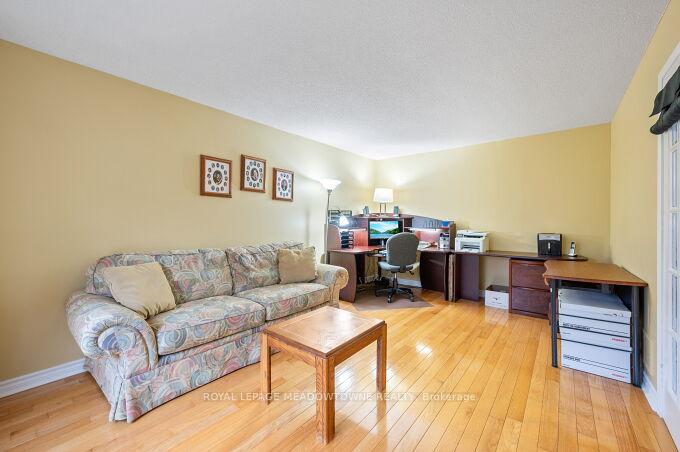 Photo 10 of 13 Mckee Drive, Caledon, Caledon East — HOMEH