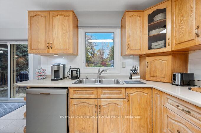 Photo 18 of 13 Mckee Drive, Caledon, Caledon East — HOMEH
