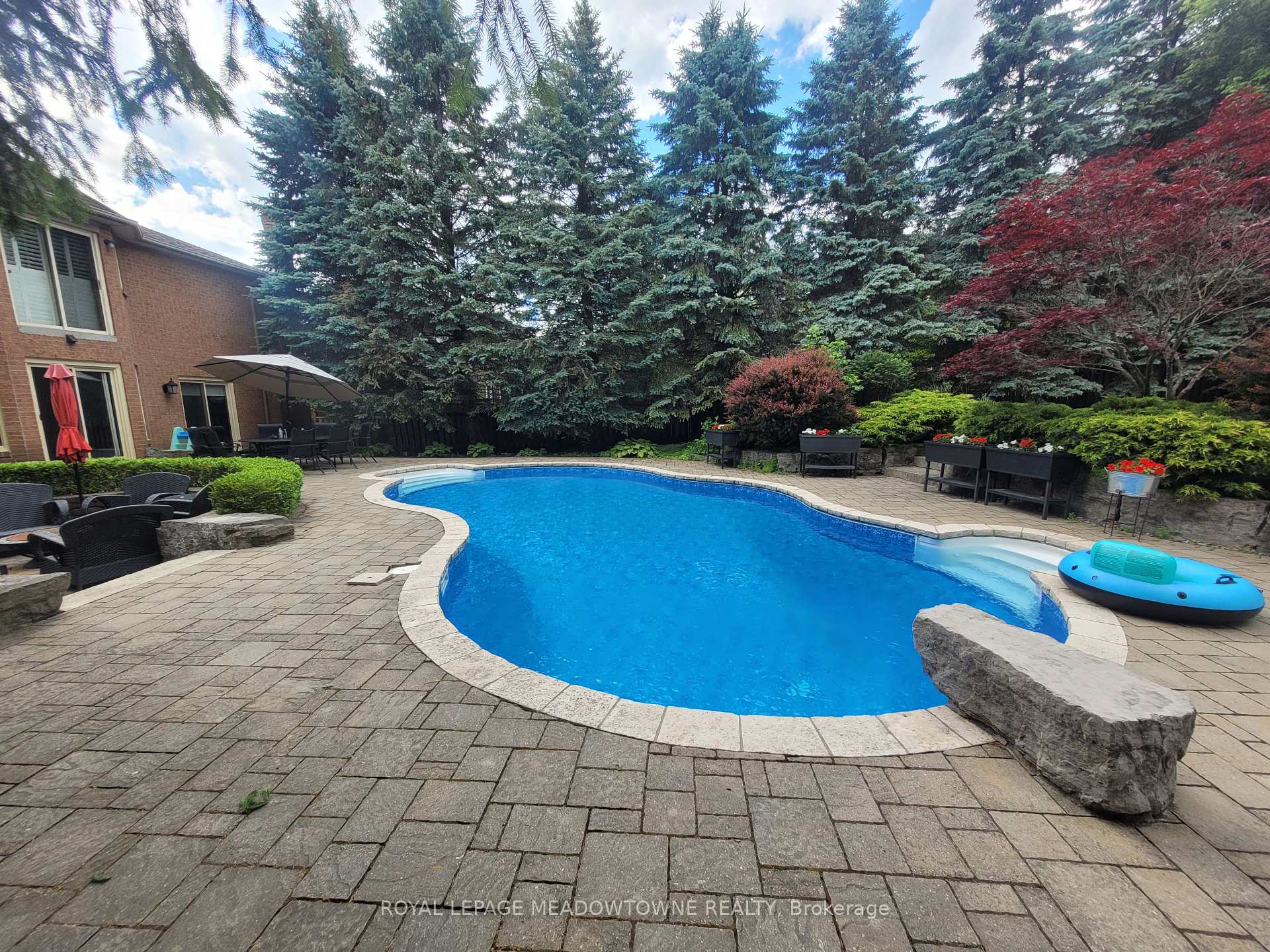 Photo 47 of 13 Mckee Drive, Caledon, Caledon East — HOMEH
