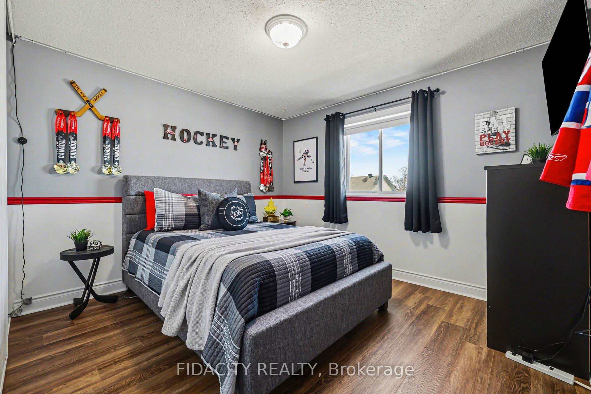 Photo 24 of 21 West Ridge Drive, Ottawa, Stittsville (Central) — HOMEH