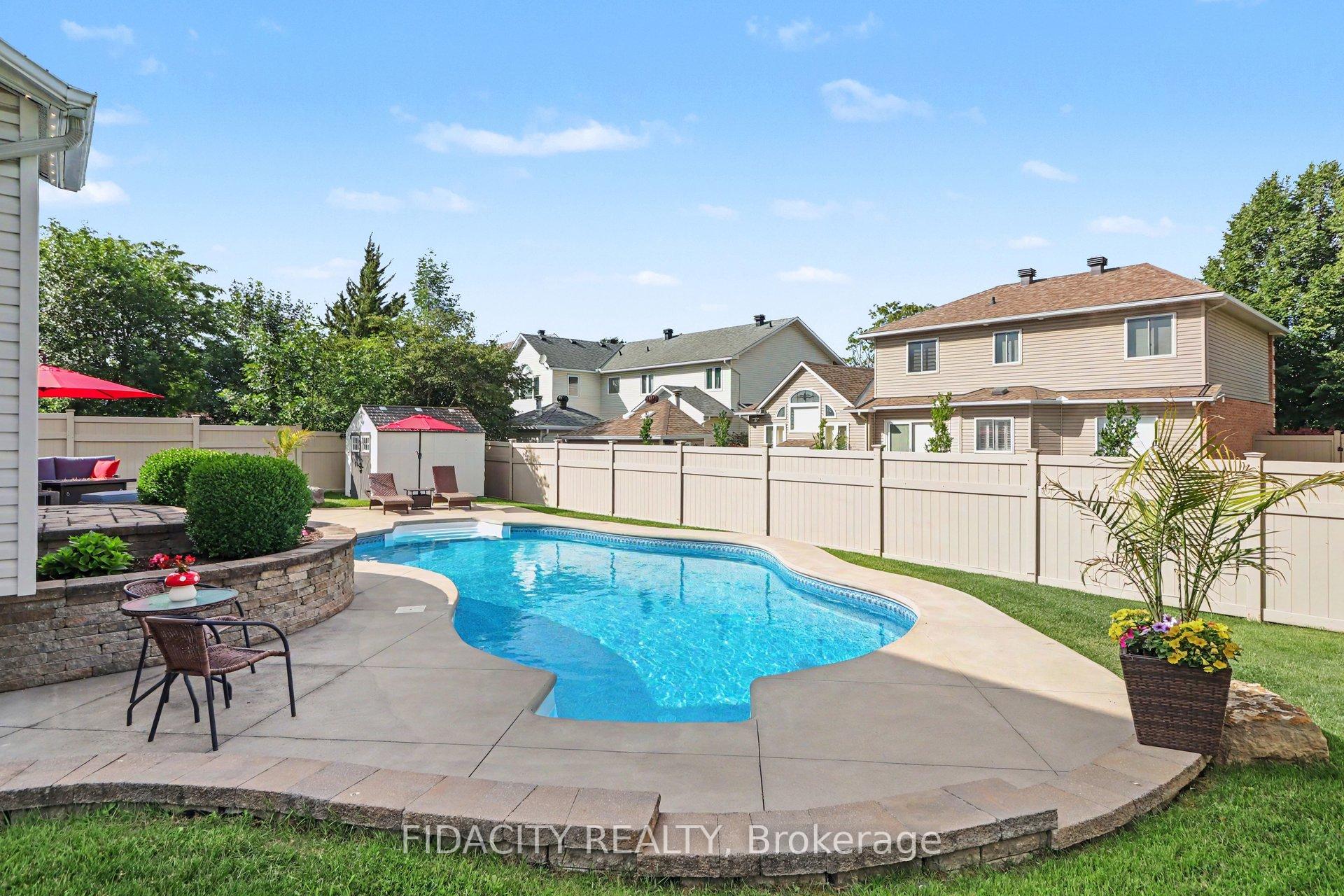 Photo 32 of 21 West Ridge Drive, Ottawa, Stittsville (Central) — HOMEH