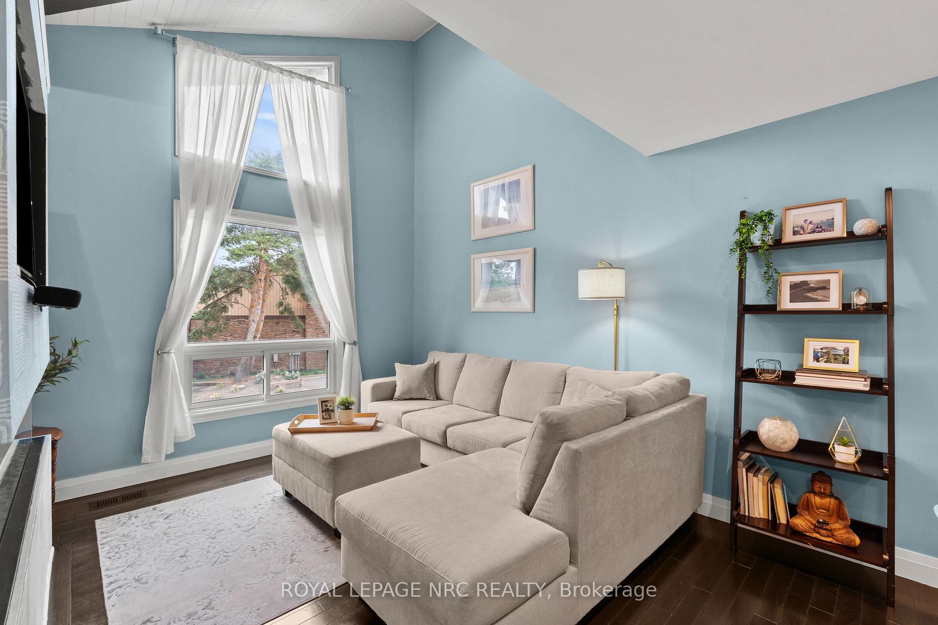 Photo 12 of Unit 15, 178 Scott Street, St. Catharines, Fairview — HOMEH