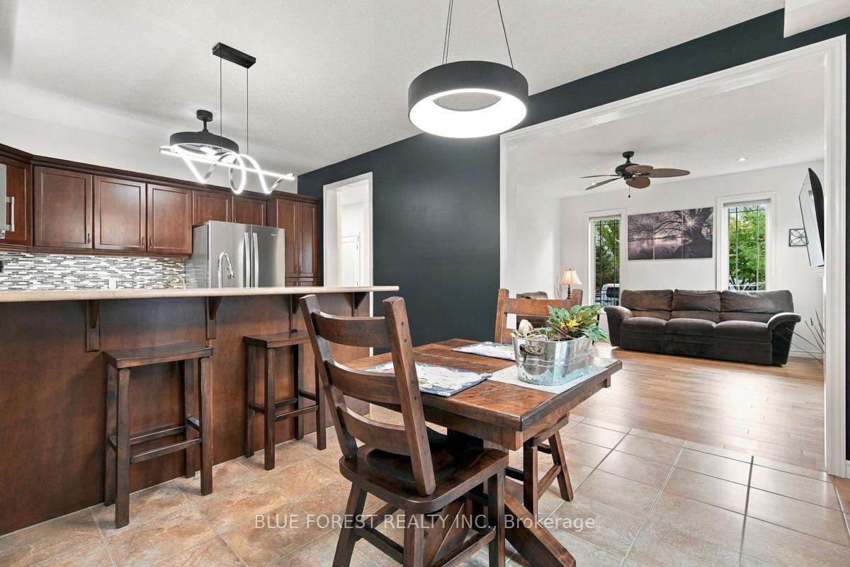 Photo 15 of 1197 Cardinal Road, London, South U — HOMEH
