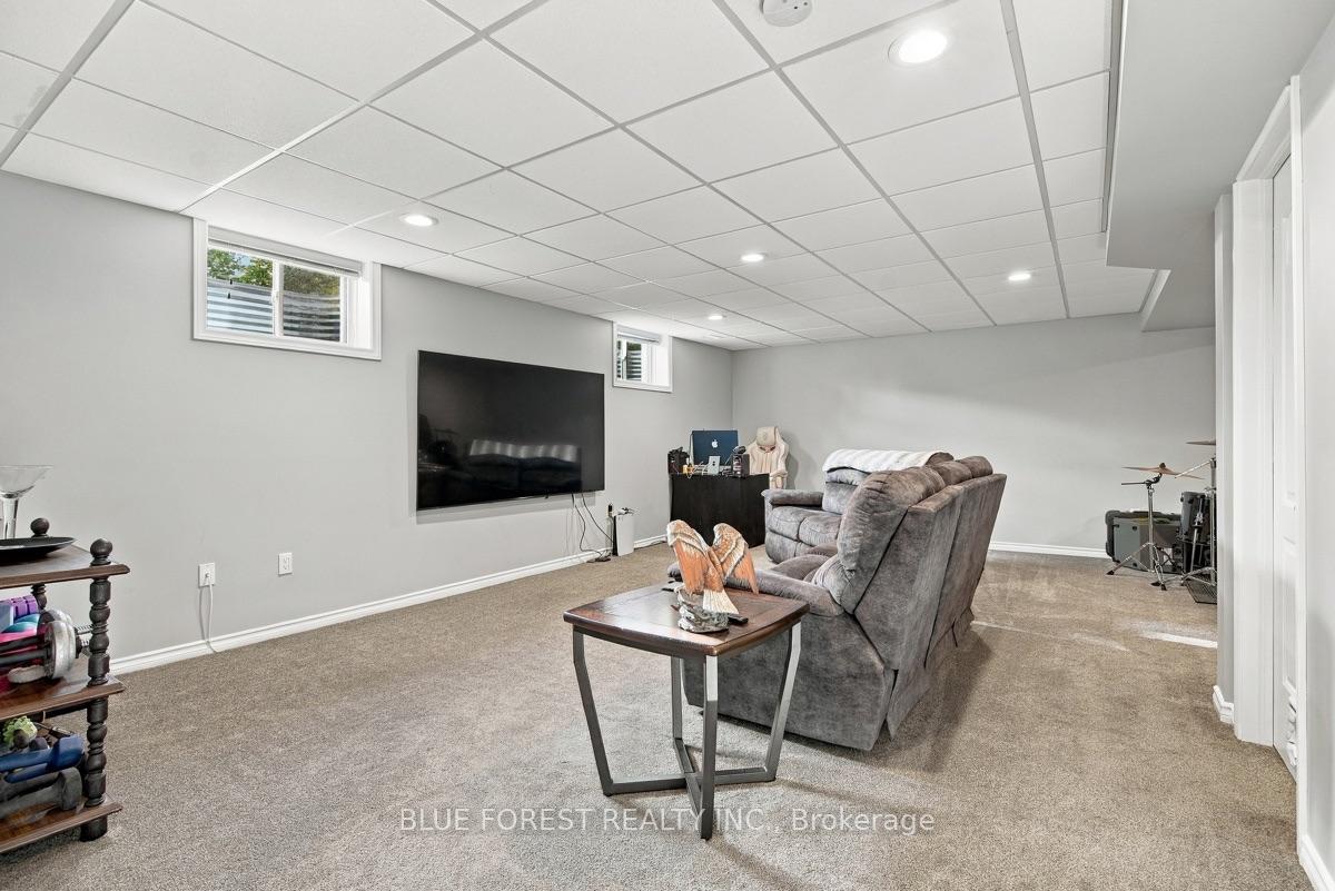 Photo 32 of 1197 Cardinal Road, London, South U — HOMEH