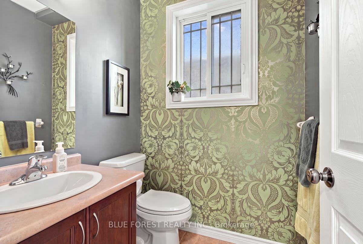 Photo 19 of 1197 Cardinal Road, London, South U — HOMEH