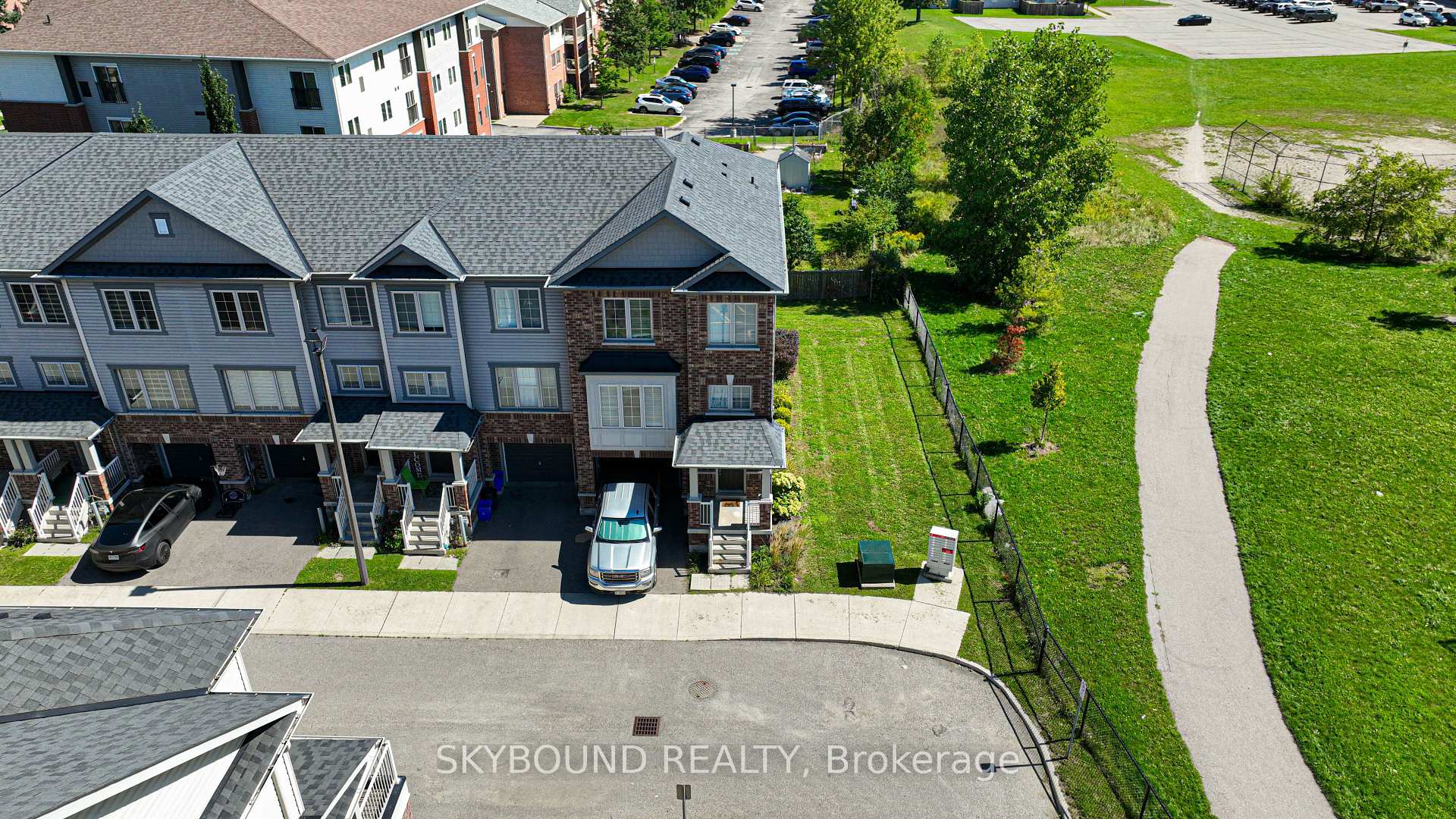 Photo of Unit 8, 395 Linden Drive
