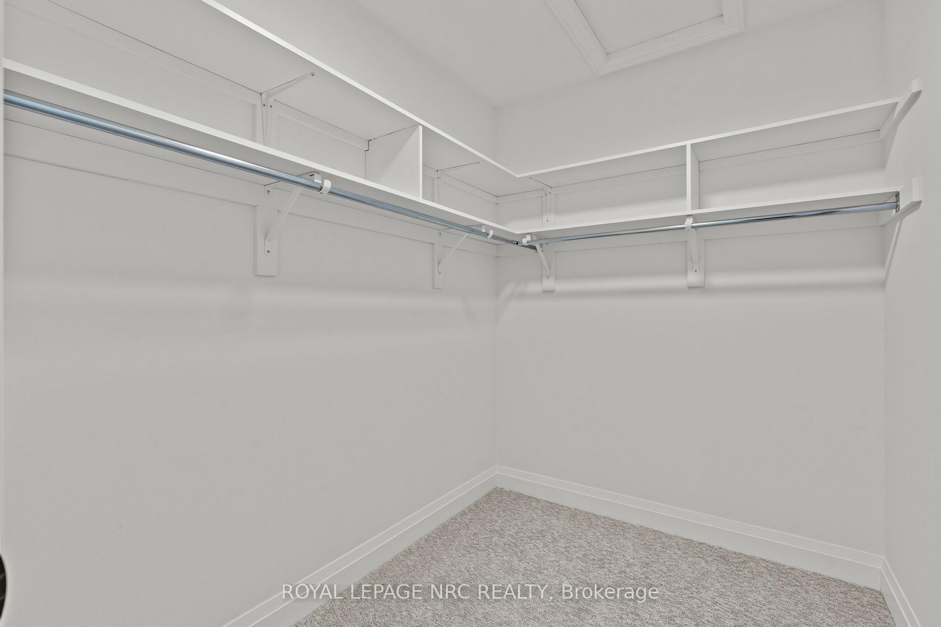 Photo 17 of 4705 Lee Avenue, Niagara Falls, Ascot — HOMEH