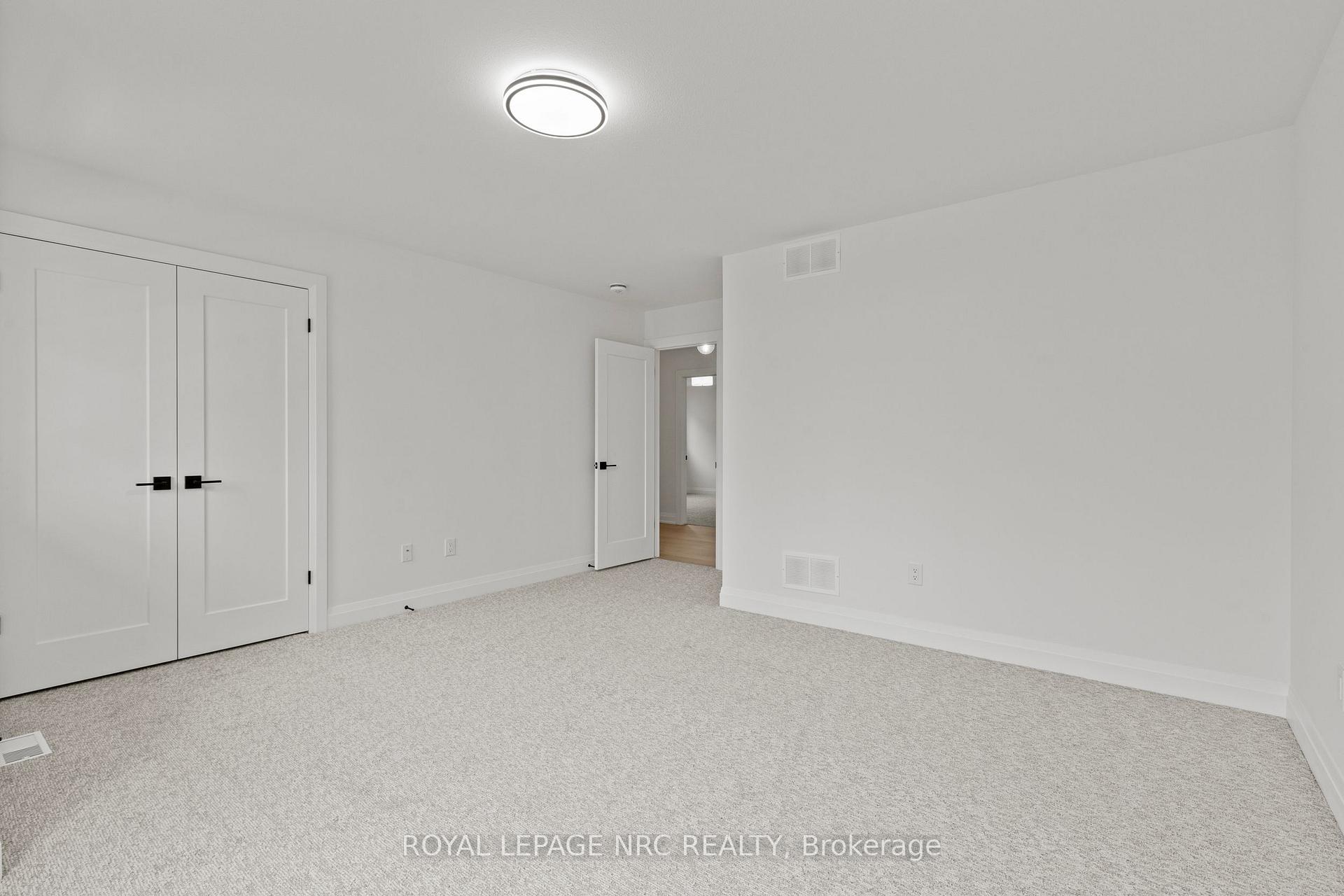 Photo 20 of 4705 Lee Avenue, Niagara Falls, Ascot — HOMEH
