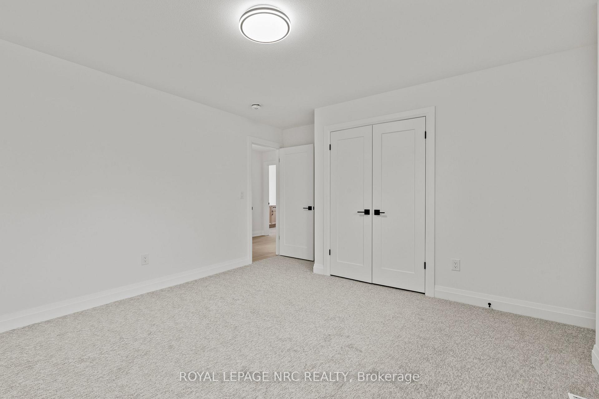 Photo 23 of 4705 Lee Avenue, Niagara Falls, Ascot — HOMEH