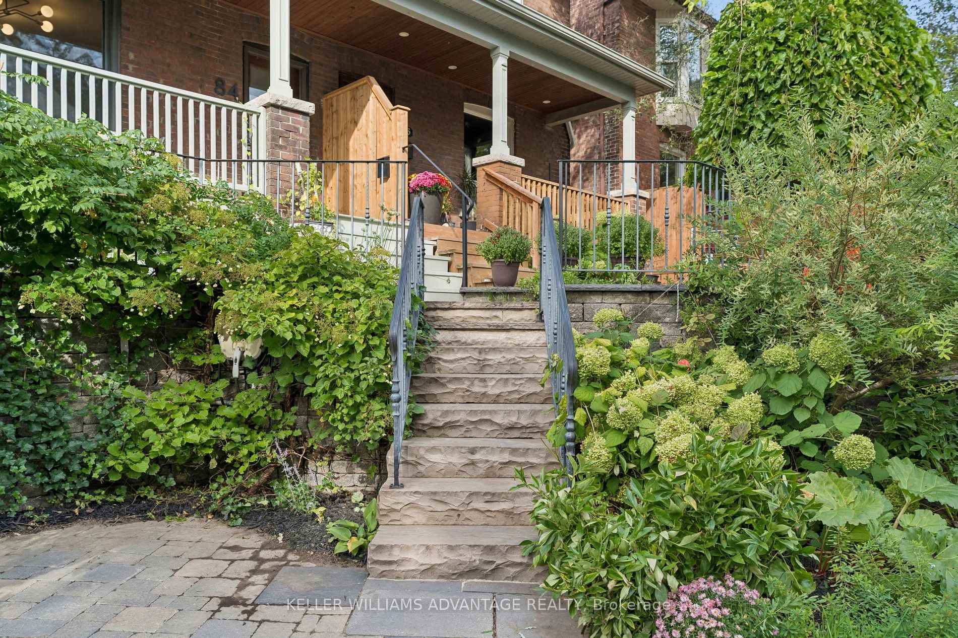 Photo 2 of 84 Kingsmount Park Road, Toronto, Woodbine Corridor — HOMEH