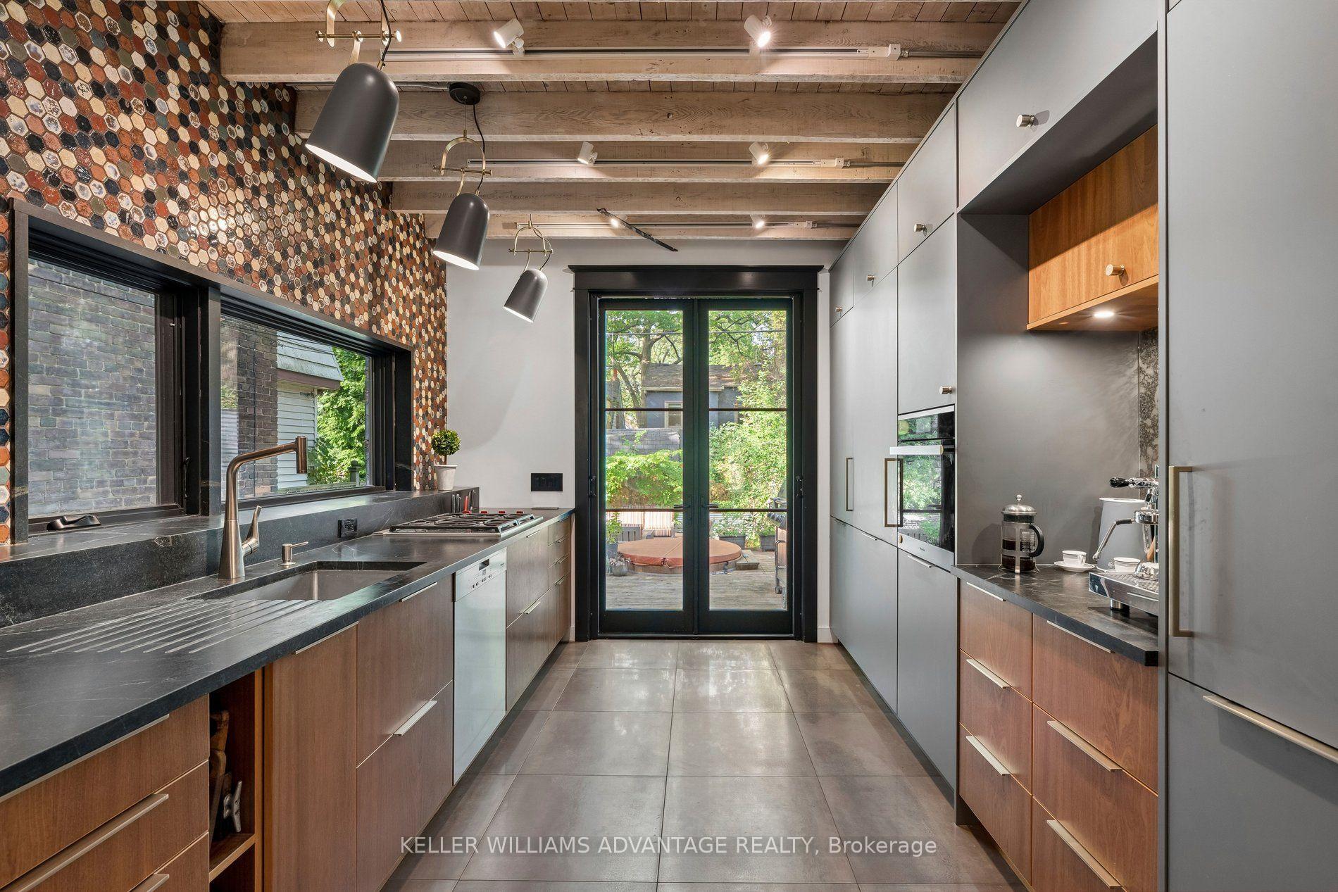 Photo 16 of 84 Kingsmount Park Road, Toronto, Woodbine Corridor — HOMEH