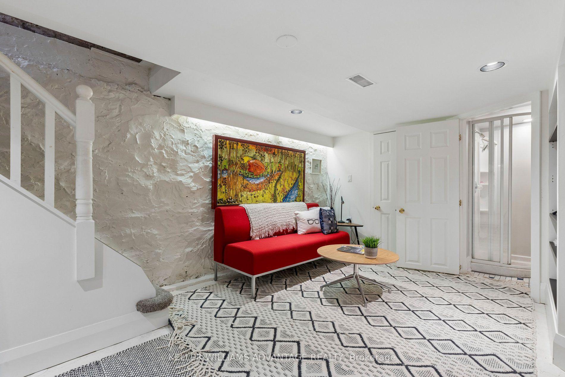 Photo 32 of 84 Kingsmount Park Road, Toronto, Woodbine Corridor — HOMEH