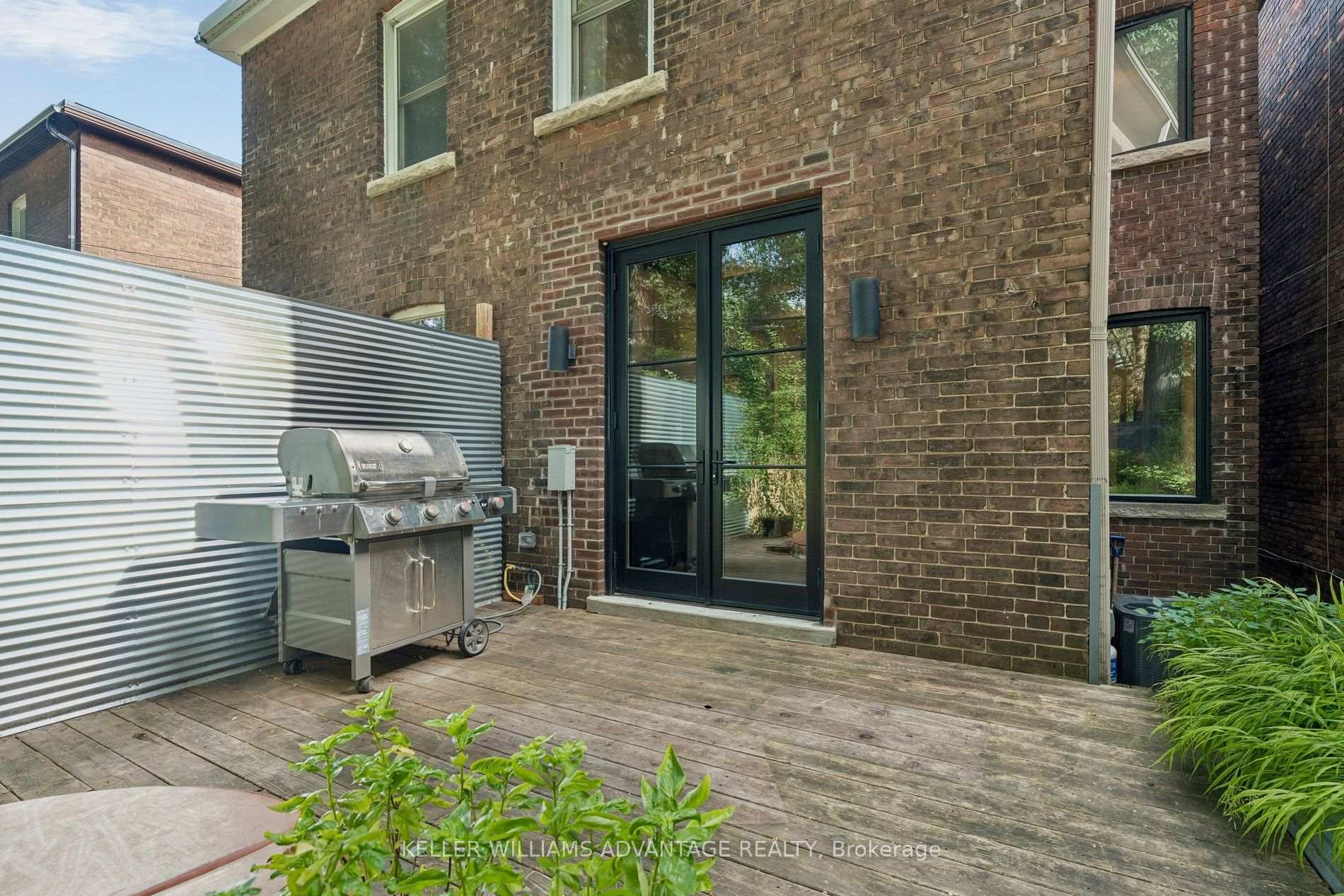 Photo 37 of 84 Kingsmount Park Road, Toronto, Woodbine Corridor — HOMEH