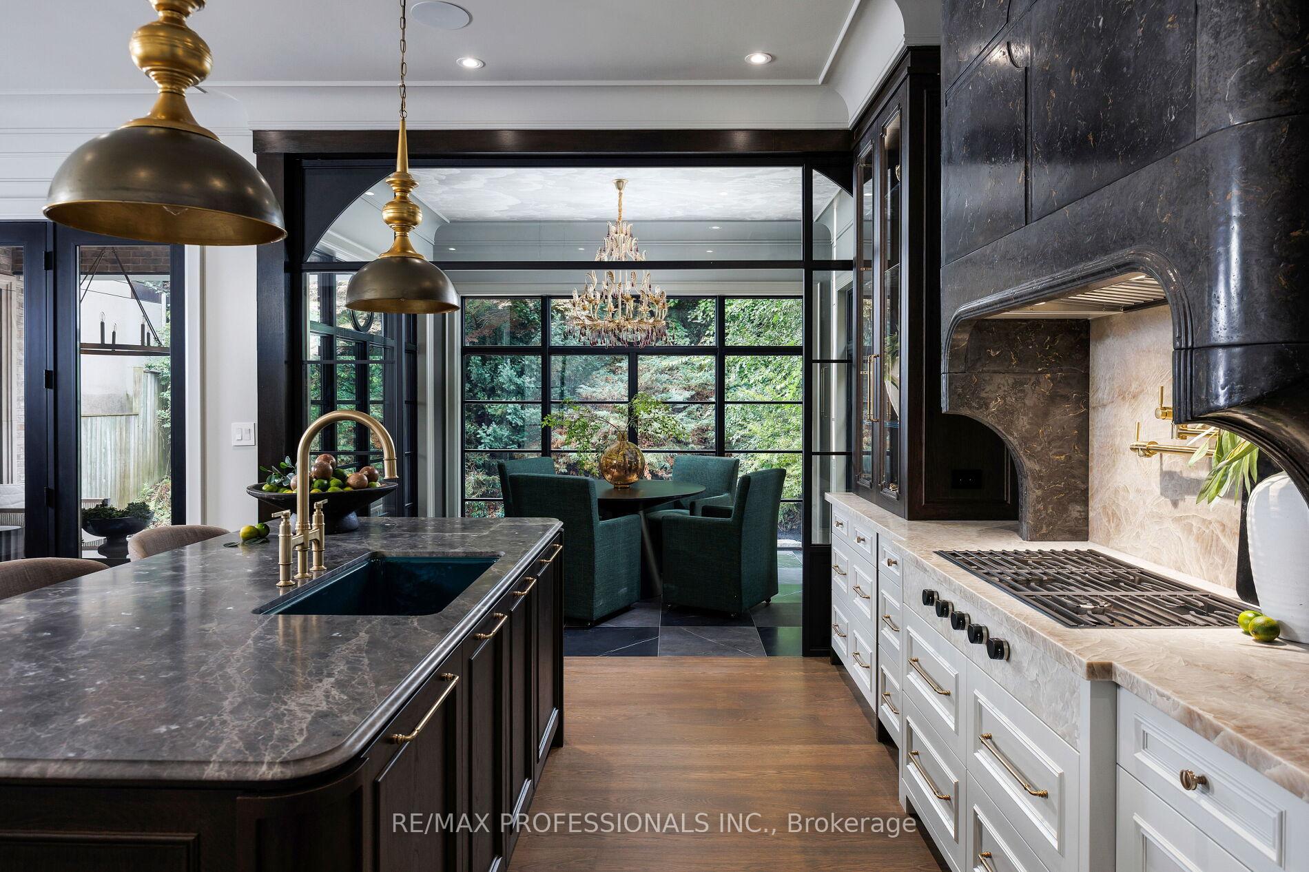 Photo 19 of 30 Dacre Crescent, Toronto, High Park-Swansea — HOMEH