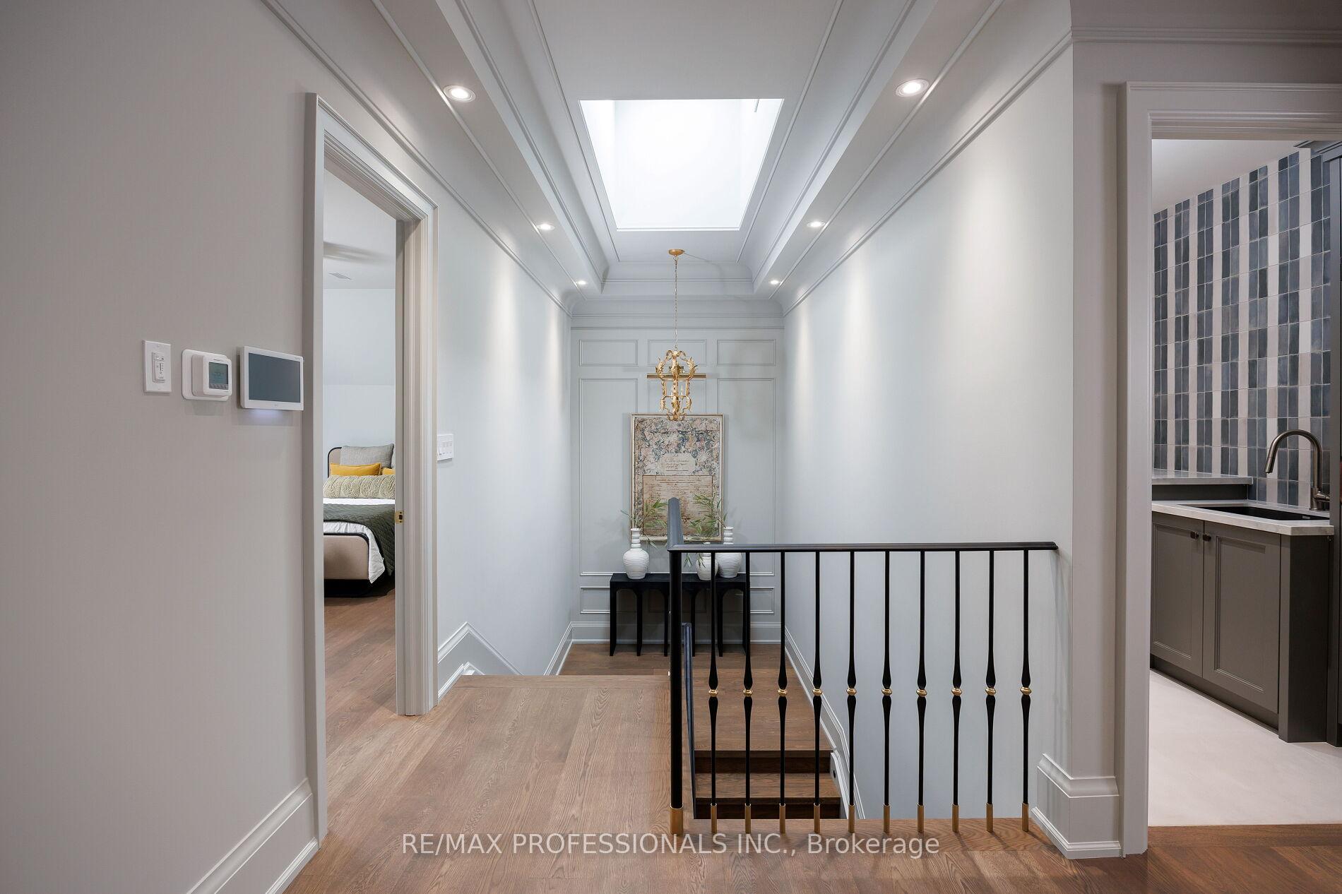 Photo 32 of 30 Dacre Crescent, Toronto, High Park-Swansea — HOMEH