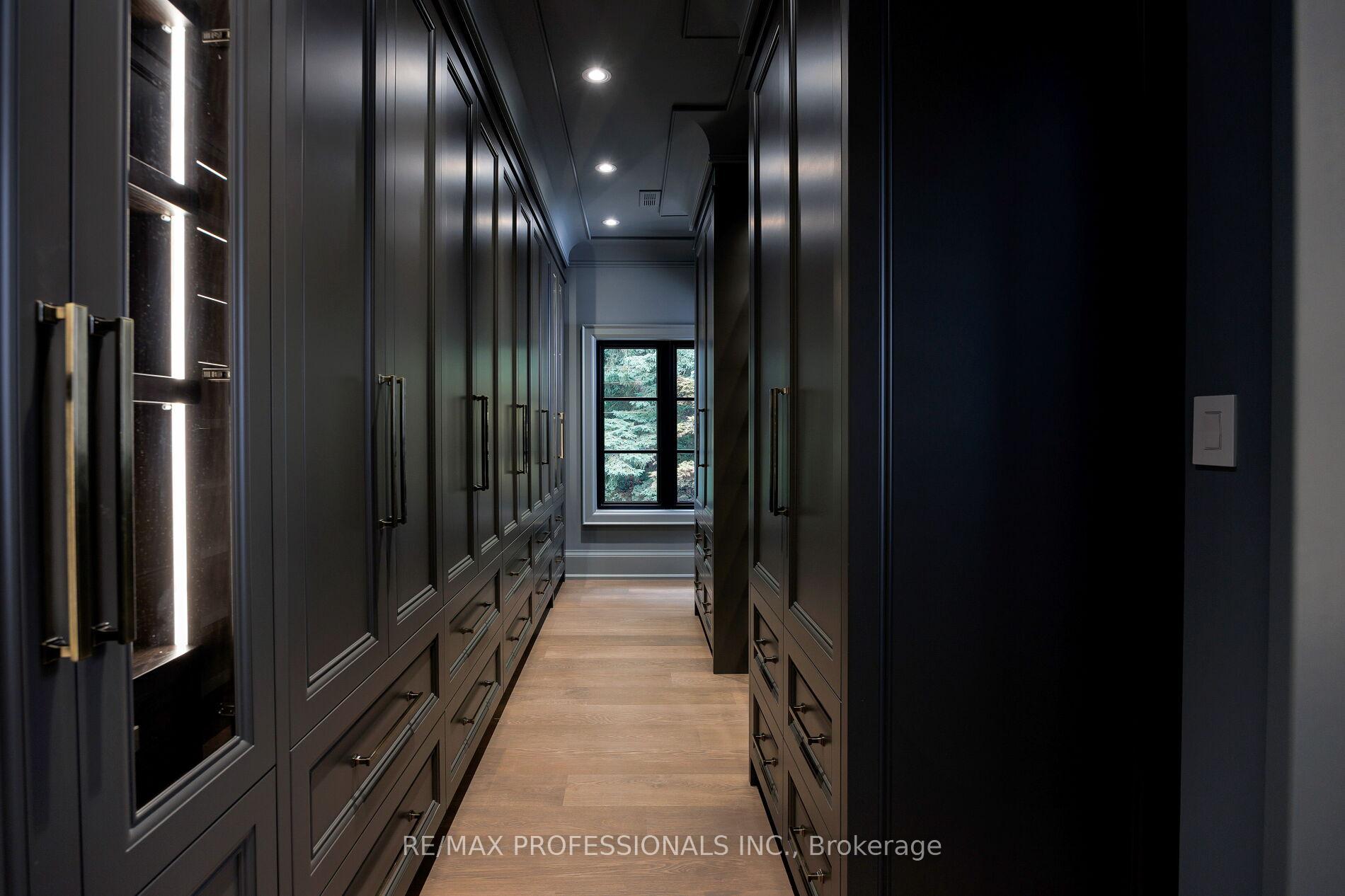 Photo 37 of 30 Dacre Crescent, Toronto, High Park-Swansea — HOMEH