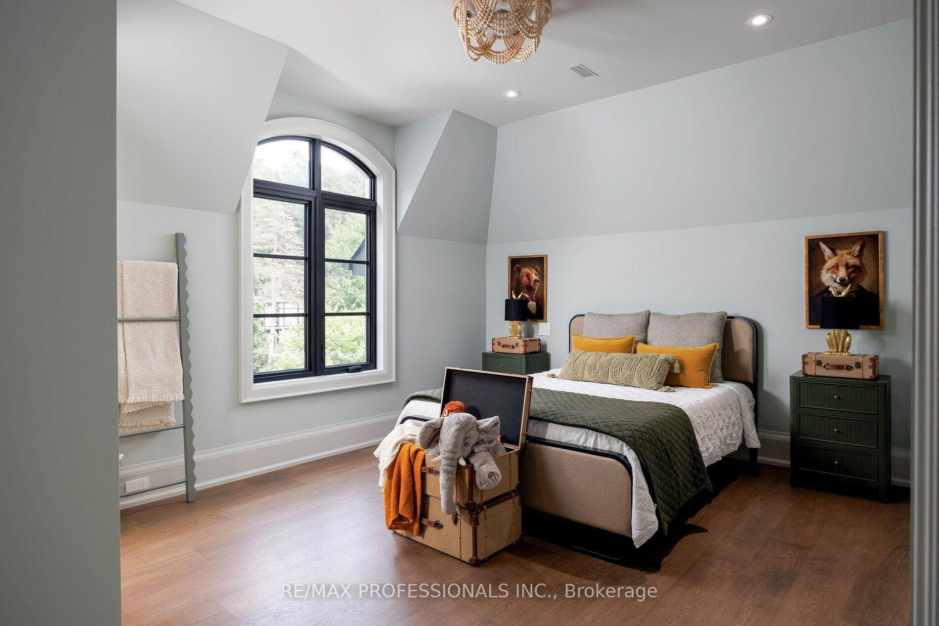 Photo 42 of 30 Dacre Crescent, Toronto, High Park-Swansea — HOMEH