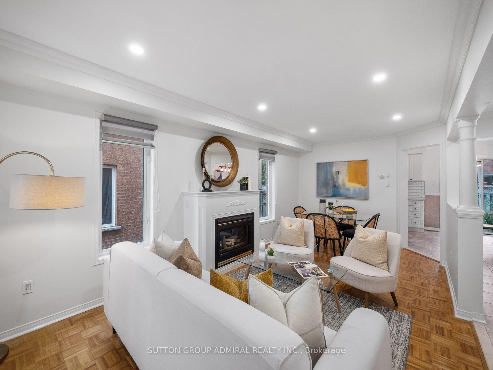 Photo 7 of 104 Parktree Drive, Vaughan, Maple — HOMEH