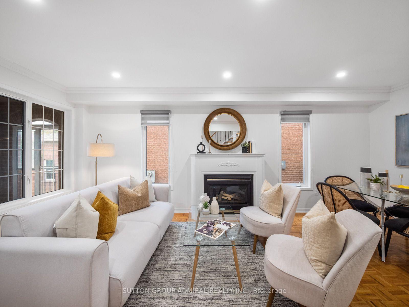 Photo 8 of 104 Parktree Drive, Vaughan, Maple — HOMEH