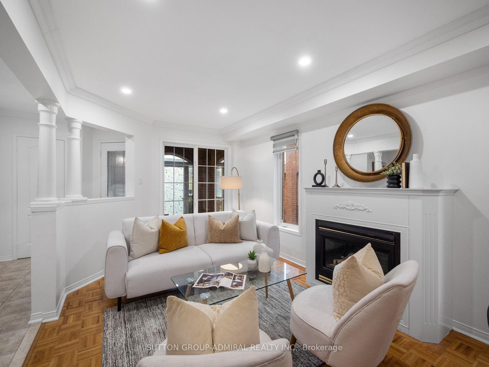 Photo 9 of 104 Parktree Drive, Vaughan, Maple — HOMEH