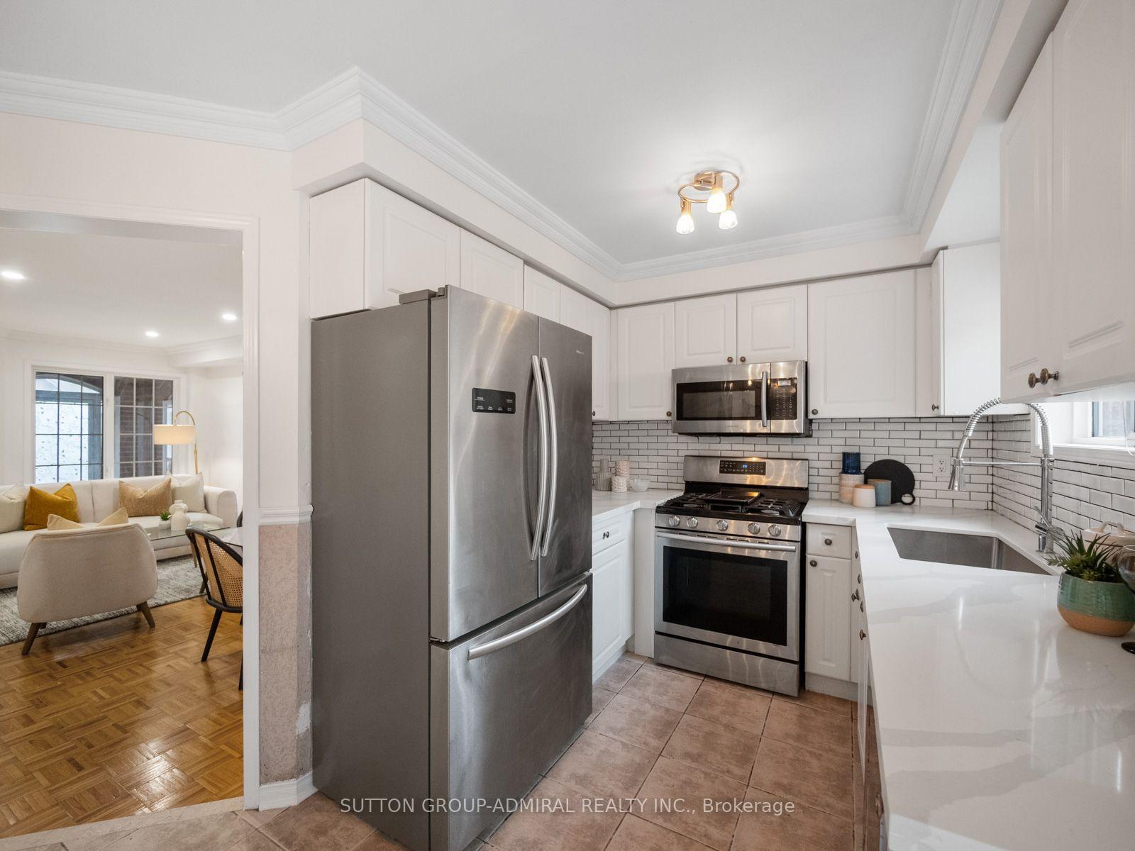 Photo 19 of 104 Parktree Drive, Vaughan, Maple — HOMEH