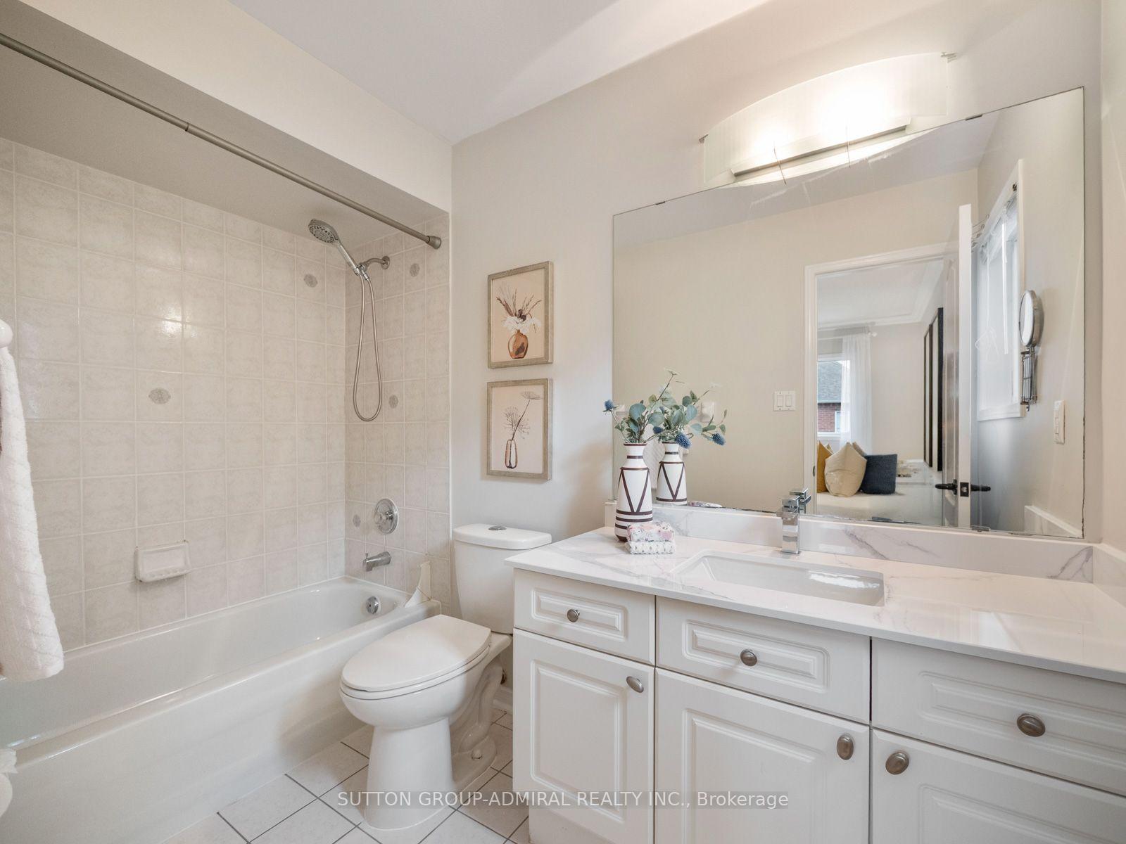 Photo 26 of 104 Parktree Drive, Vaughan, Maple — HOMEH