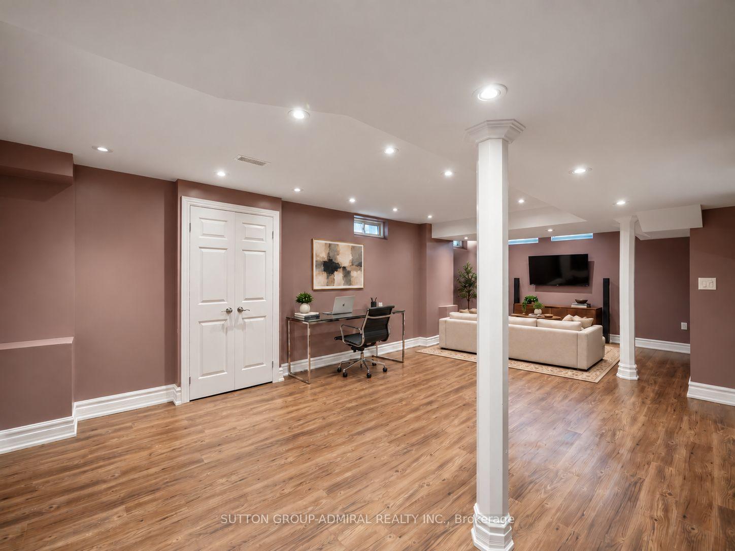 Photo 32 of 104 Parktree Drive, Vaughan, Maple — HOMEH