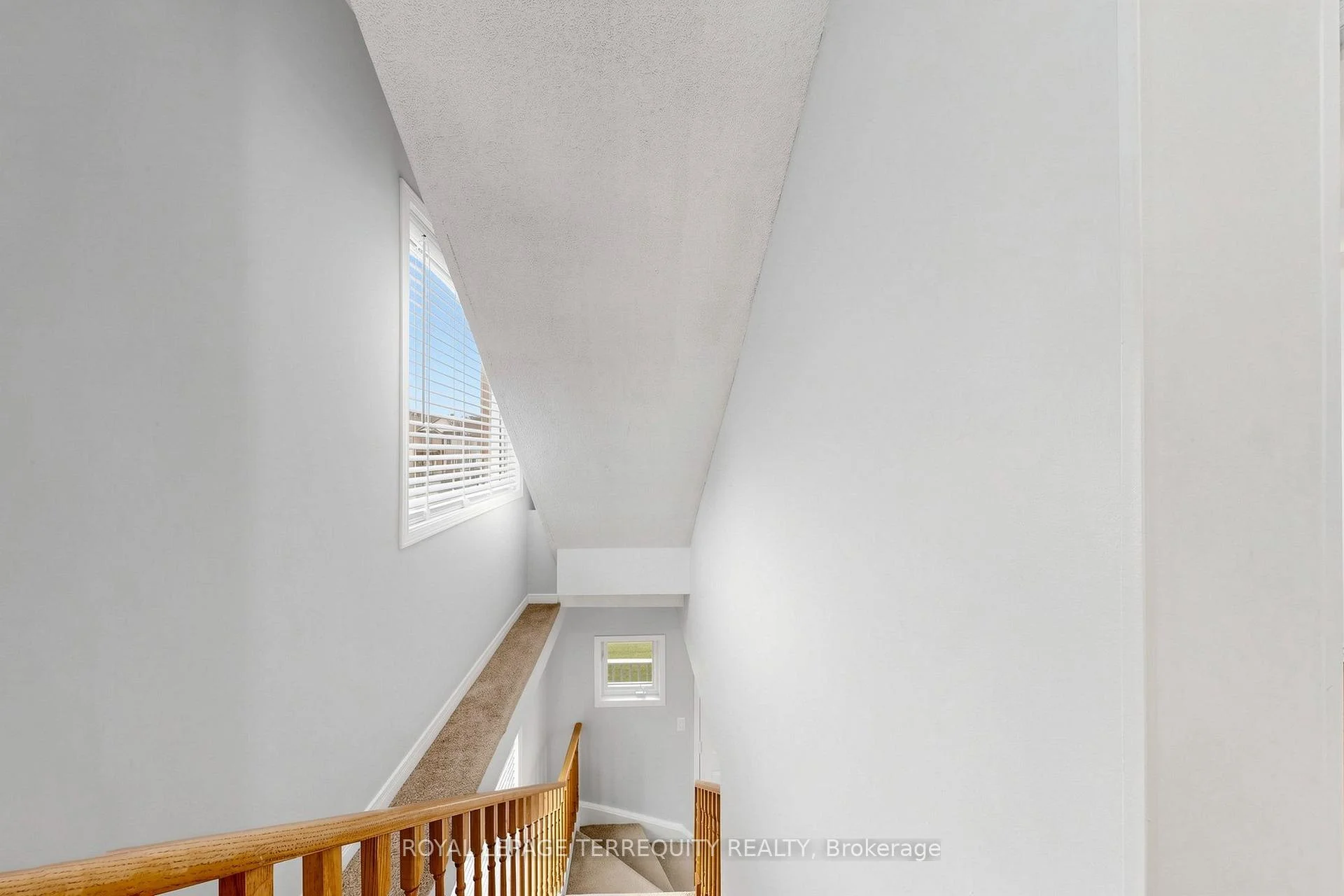 Photo 5 of Unit 62, 1865 Kingston Road, Pickering, Village East — HOMEH