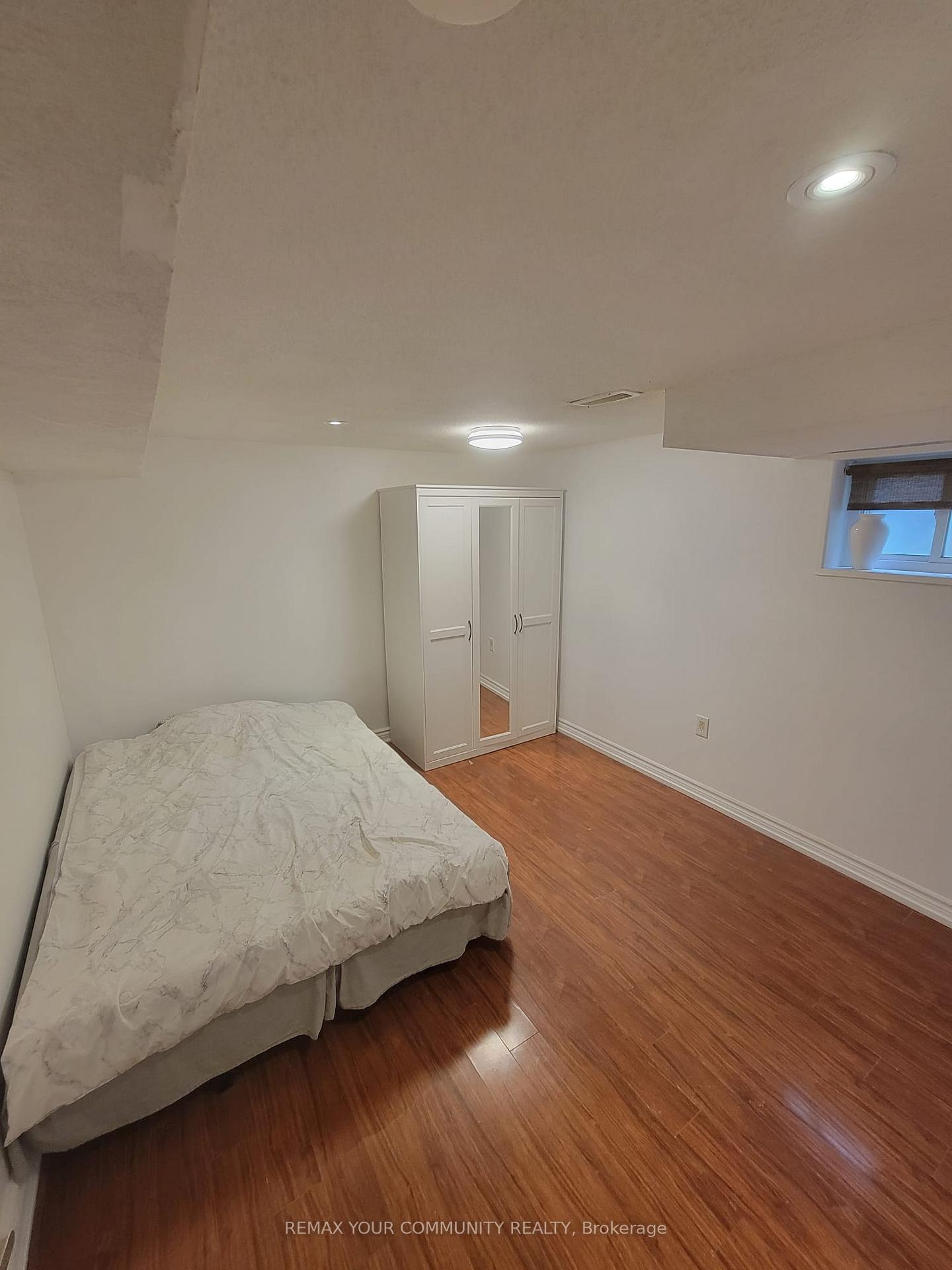 Photo 6 of 47 Drumern Crescent, Richmond Hill, North Richvale — HOMEH