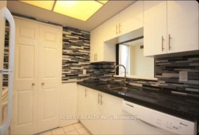 Photo 8 of Unit 504, 265 Enfield Place, Mississauga, City Centre — HOMEH