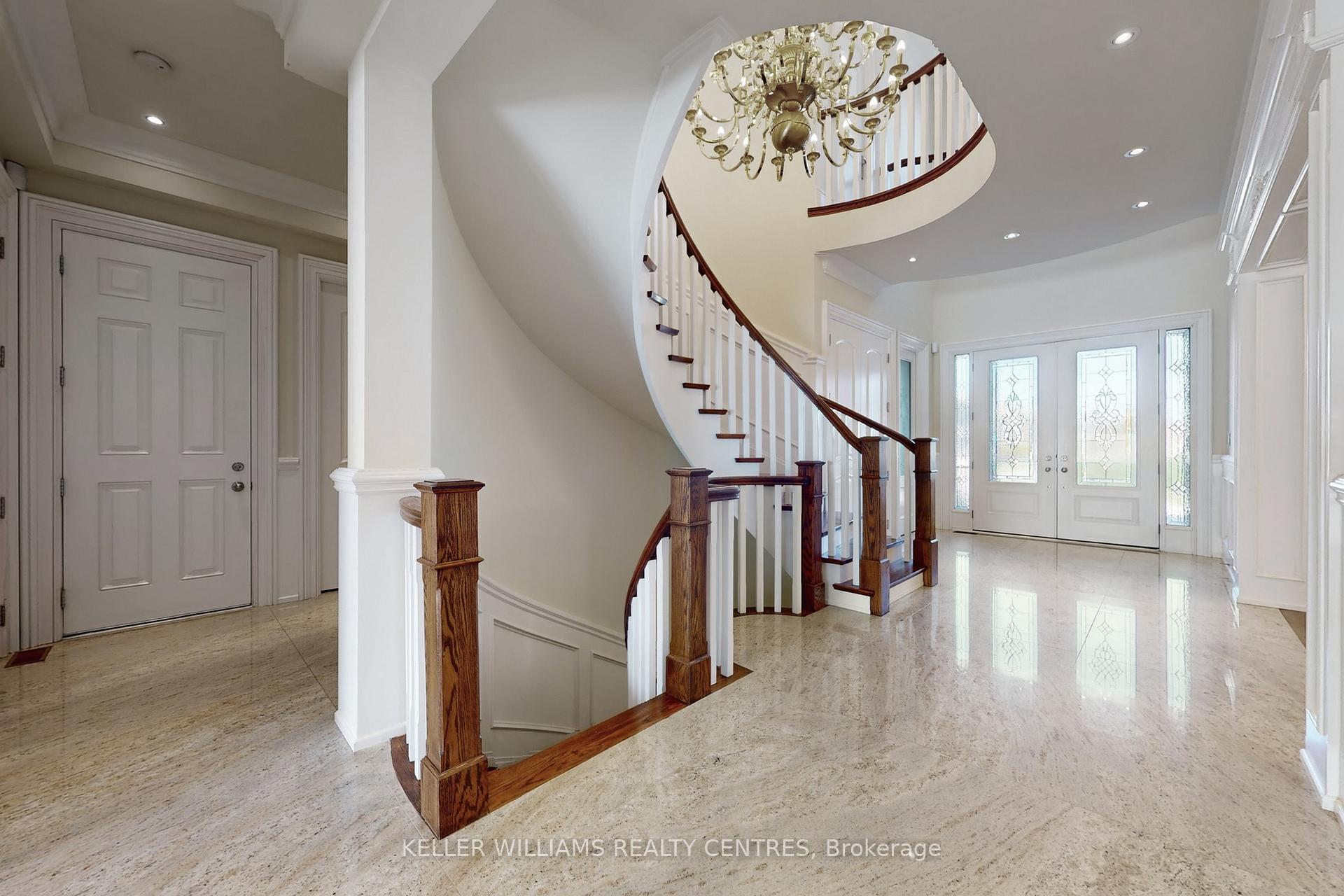 Photo 7 of 33 Maple Grove Avenue, Richmond Hill, Oak Ridges — HOMEH