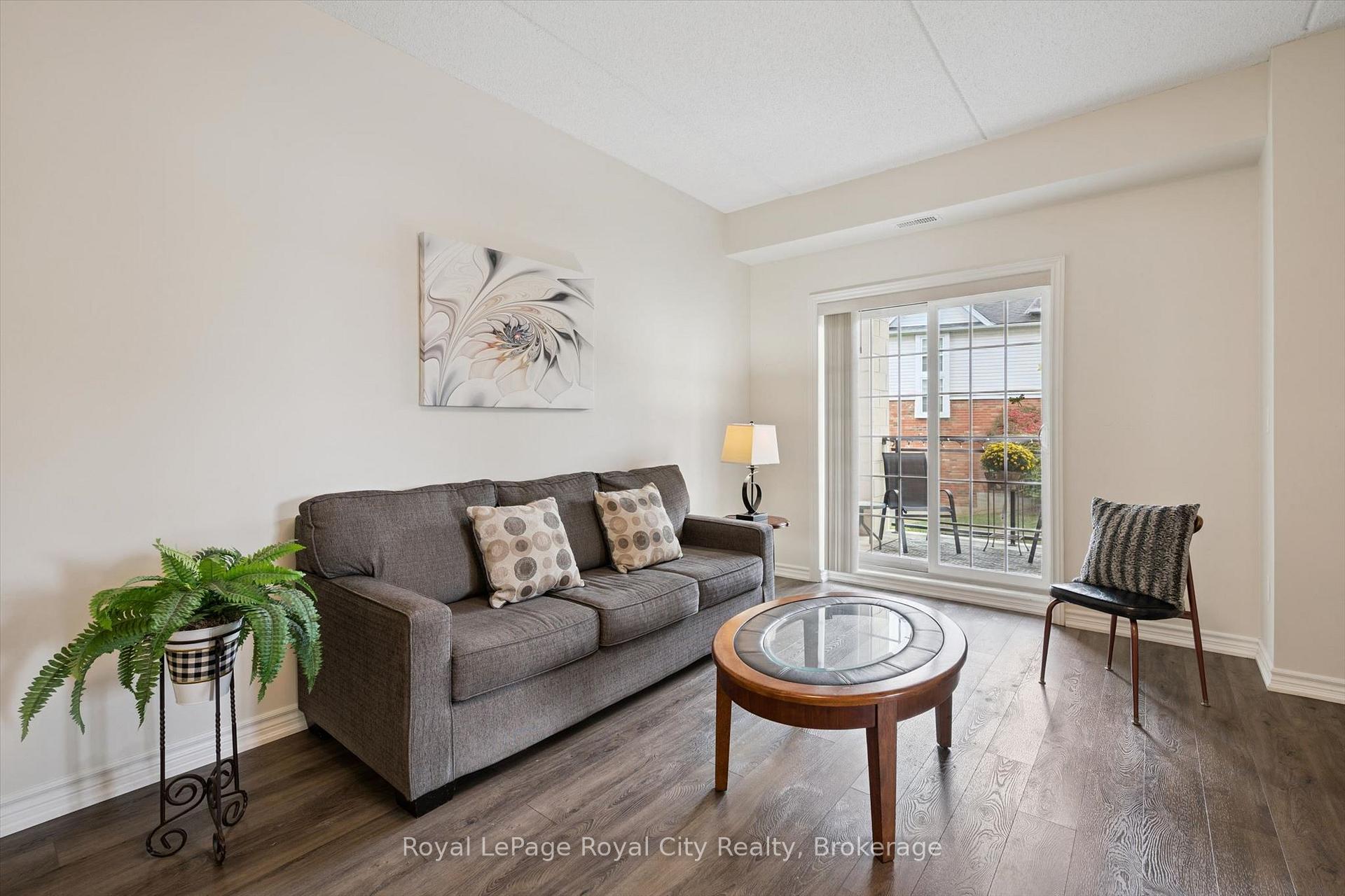 Photo 12 of Unit 142, 1077 Gordon Street, Guelph, Kortright West — HOMEH