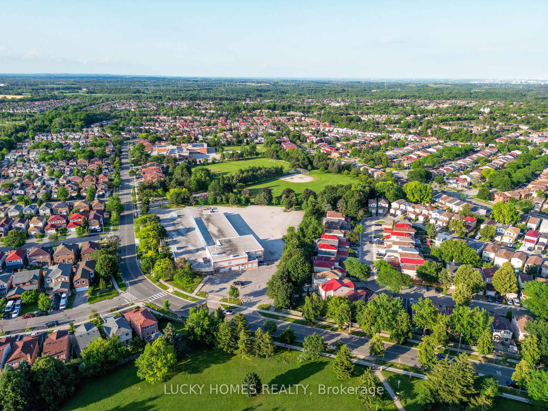 Photo 2 of Unit 915, 430 Mclevin Avenue, Scarborough, Malvern — HOMEH