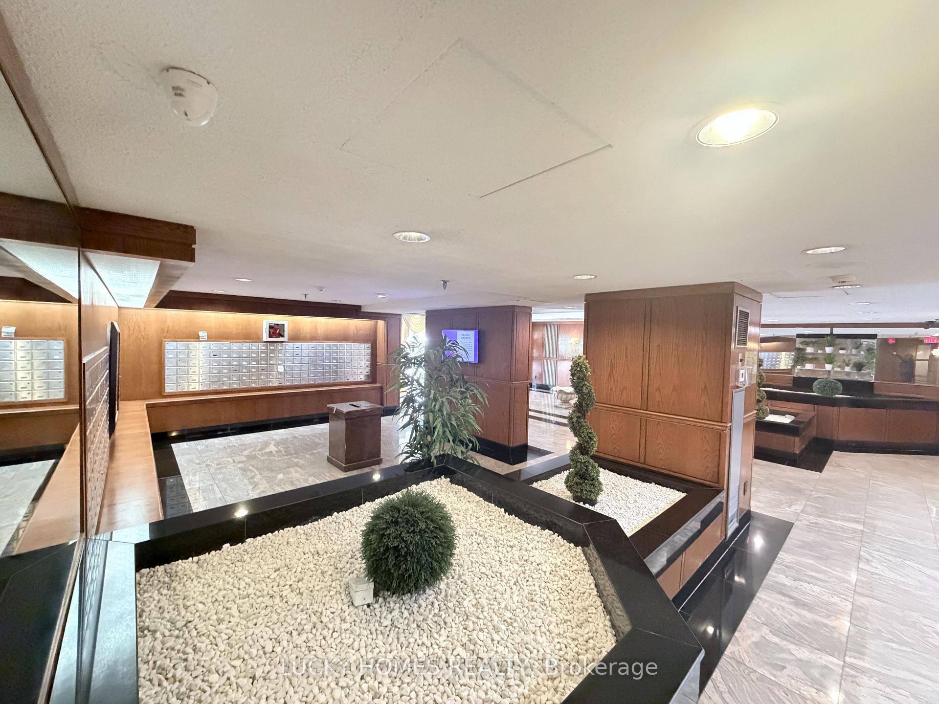 Photo 5 of Unit 915, 430 Mclevin Avenue, Scarborough, Malvern — HOMEH