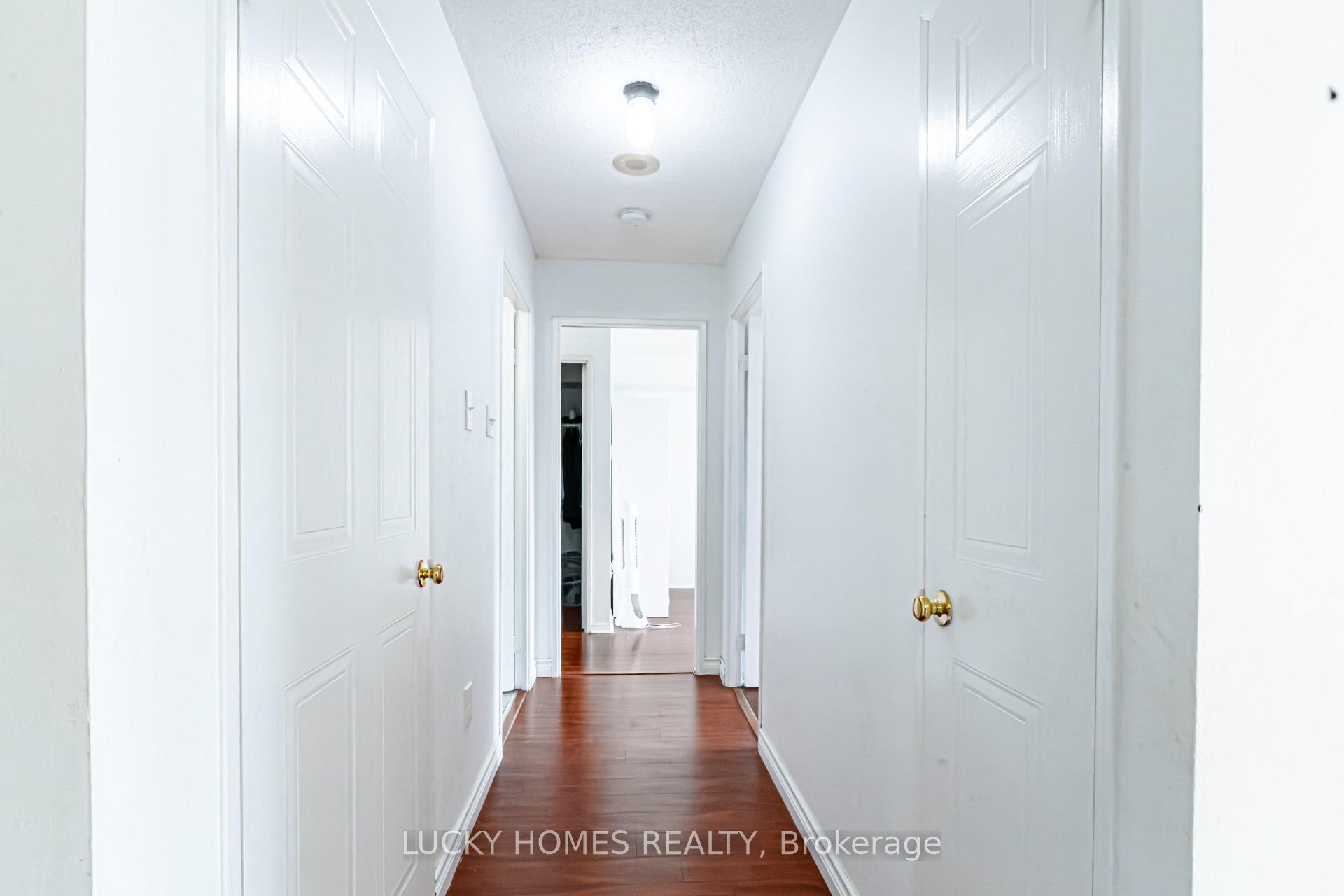 Photo 7 of Unit 915, 430 Mclevin Avenue, Scarborough, Malvern — HOMEH