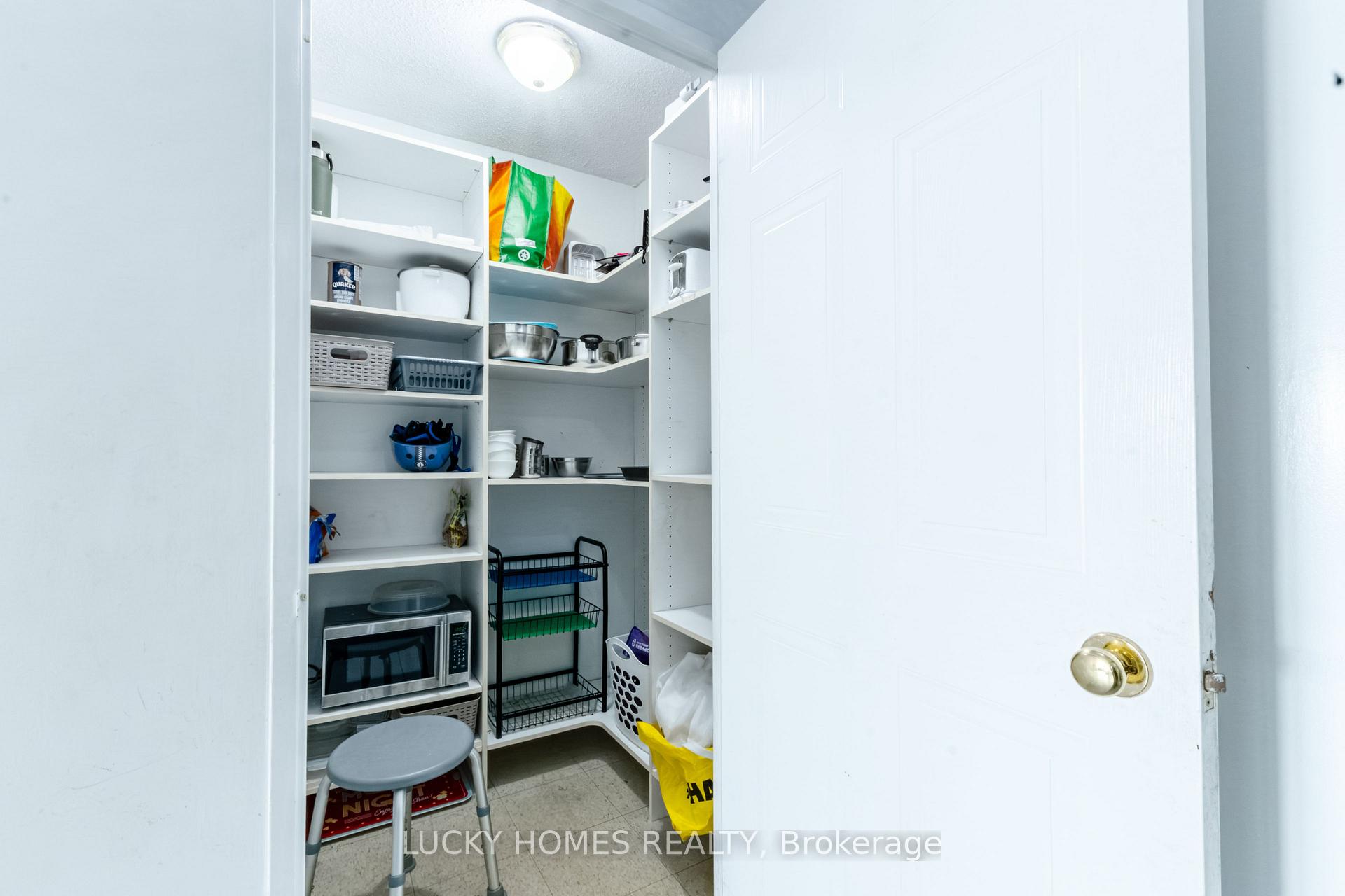 Photo 8 of Unit 915, 430 Mclevin Avenue, Scarborough, Malvern — HOMEH