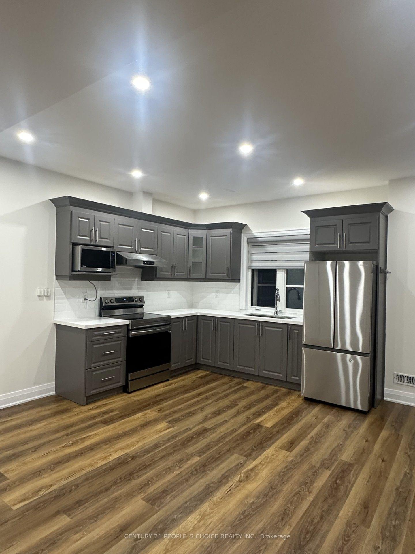 Photo 2 of 126 Degrey Drive, Brampton, Bram East — HOMEH