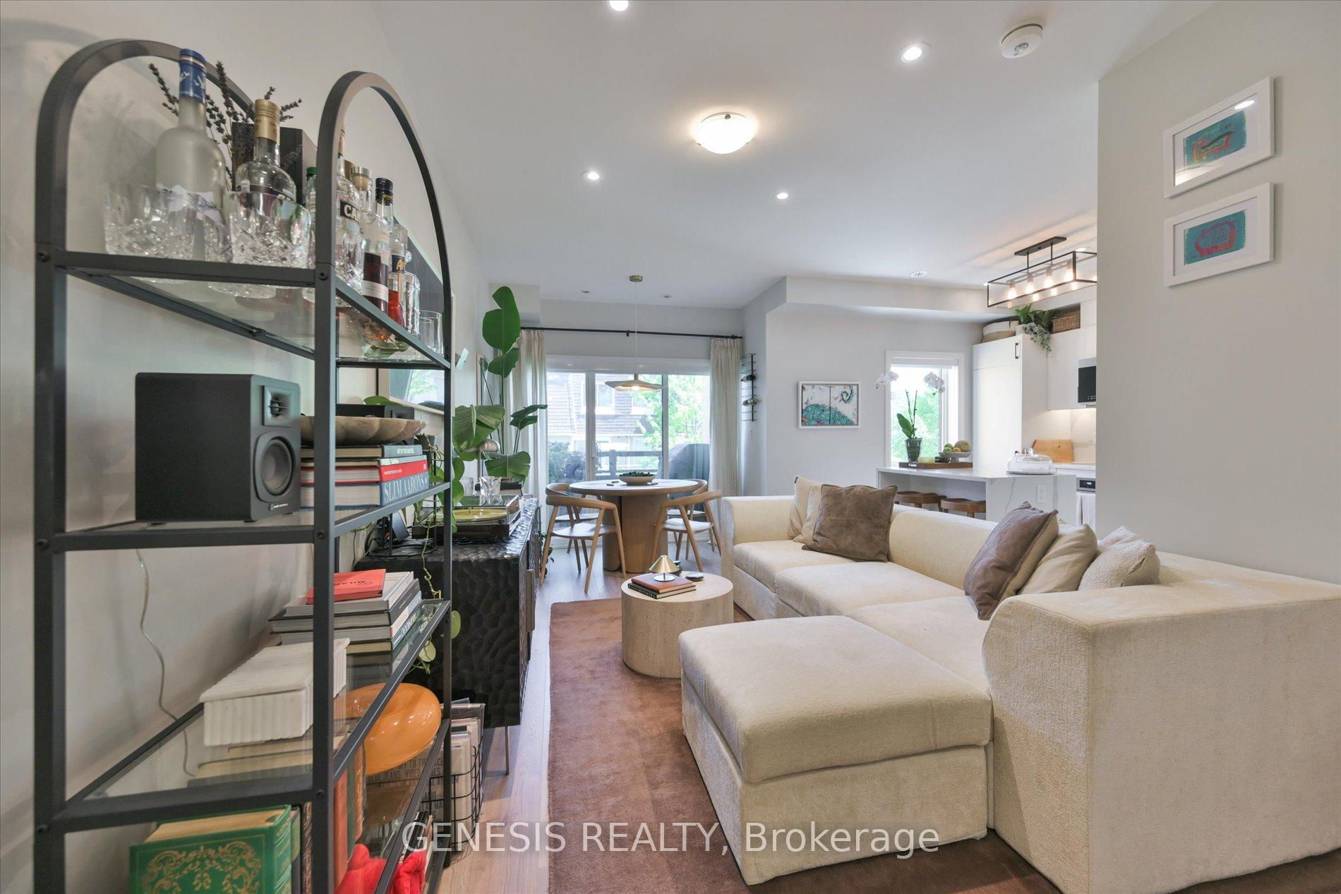Photo 6 of Unit 243, 1145 Journeyman Lane E, Mississauga, Clarkson — HOMEH