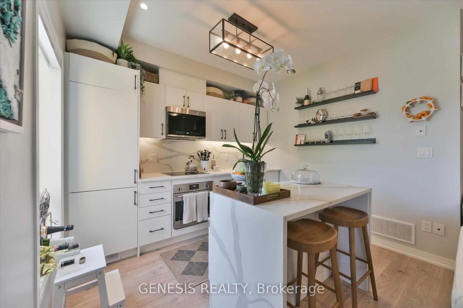 Photo 13 of Unit 243, 1145 Journeyman Lane E, Mississauga, Clarkson — HOMEH