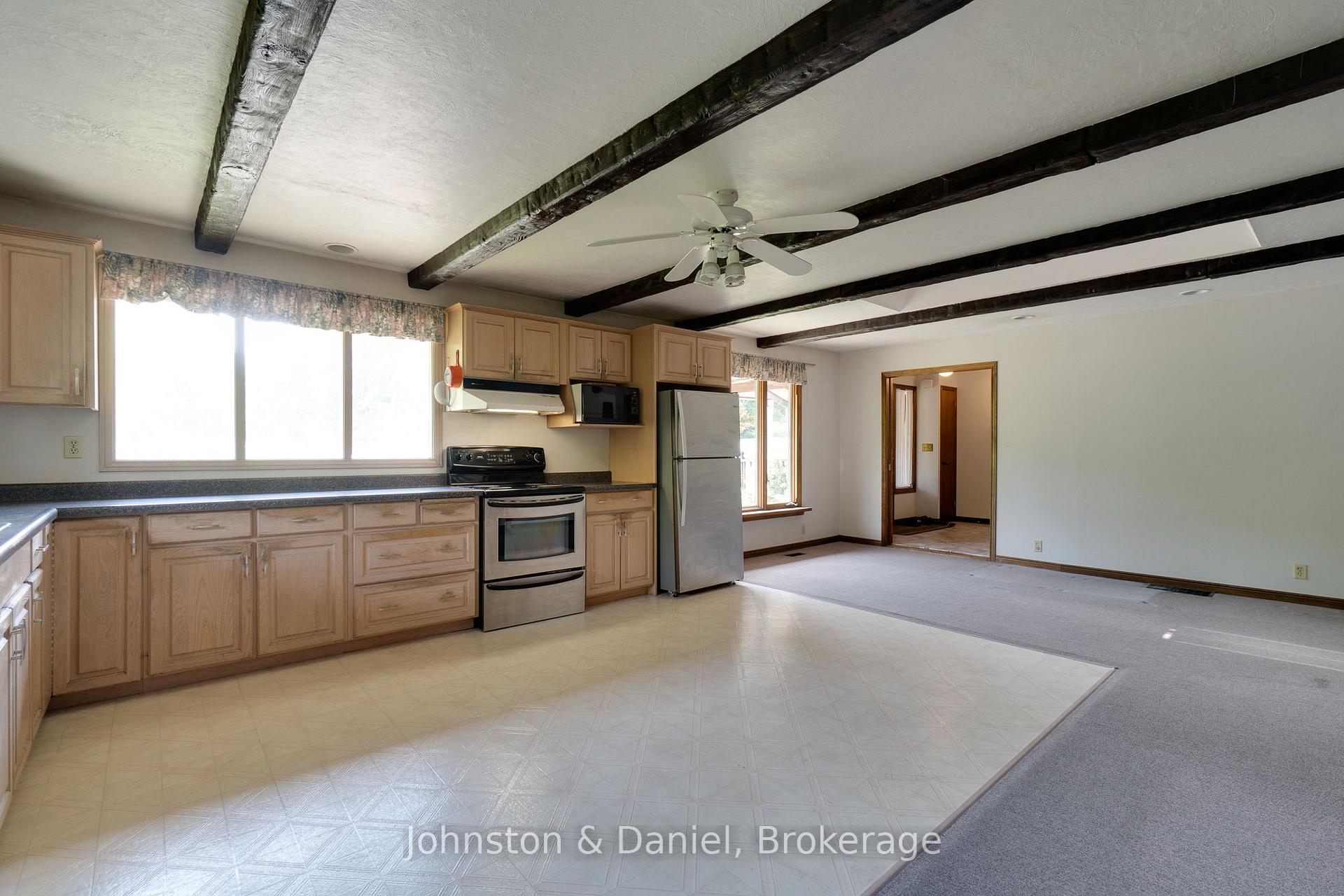 Photo 38 of 7095 Guelph Line, Milton, Rural Milton West — HOMEH