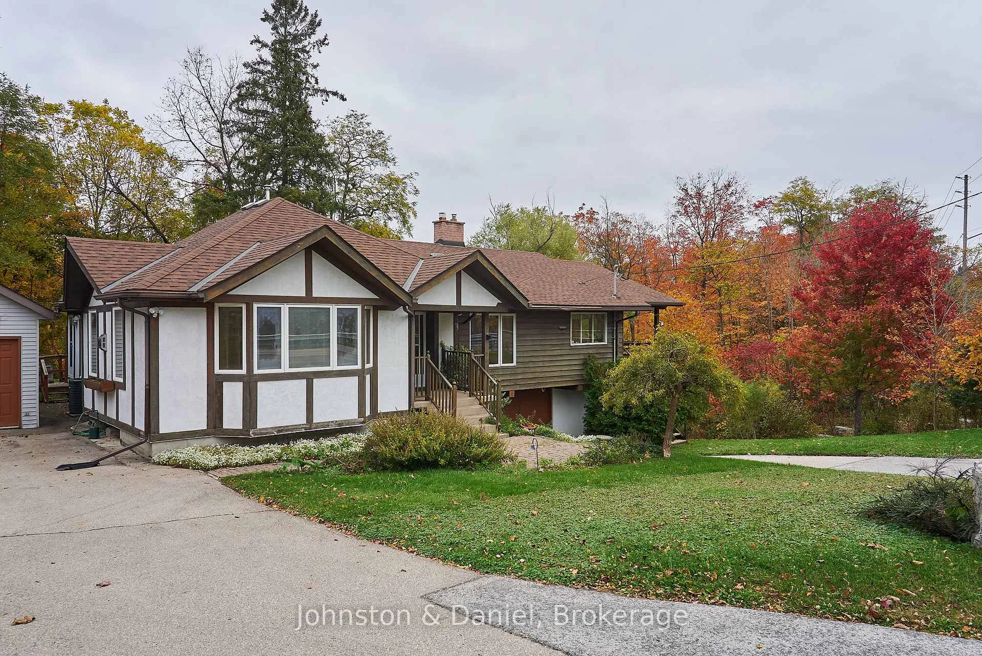 Photo 7 of 7095 Guelph Line, Milton, Rural Milton West — HOMEH