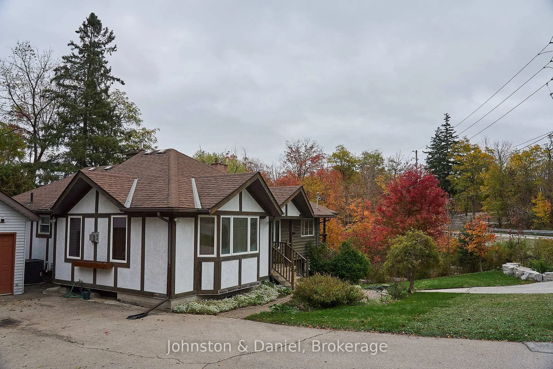 Photo 11 of 7095 Guelph Line, Milton, Rural Milton West — HOMEH