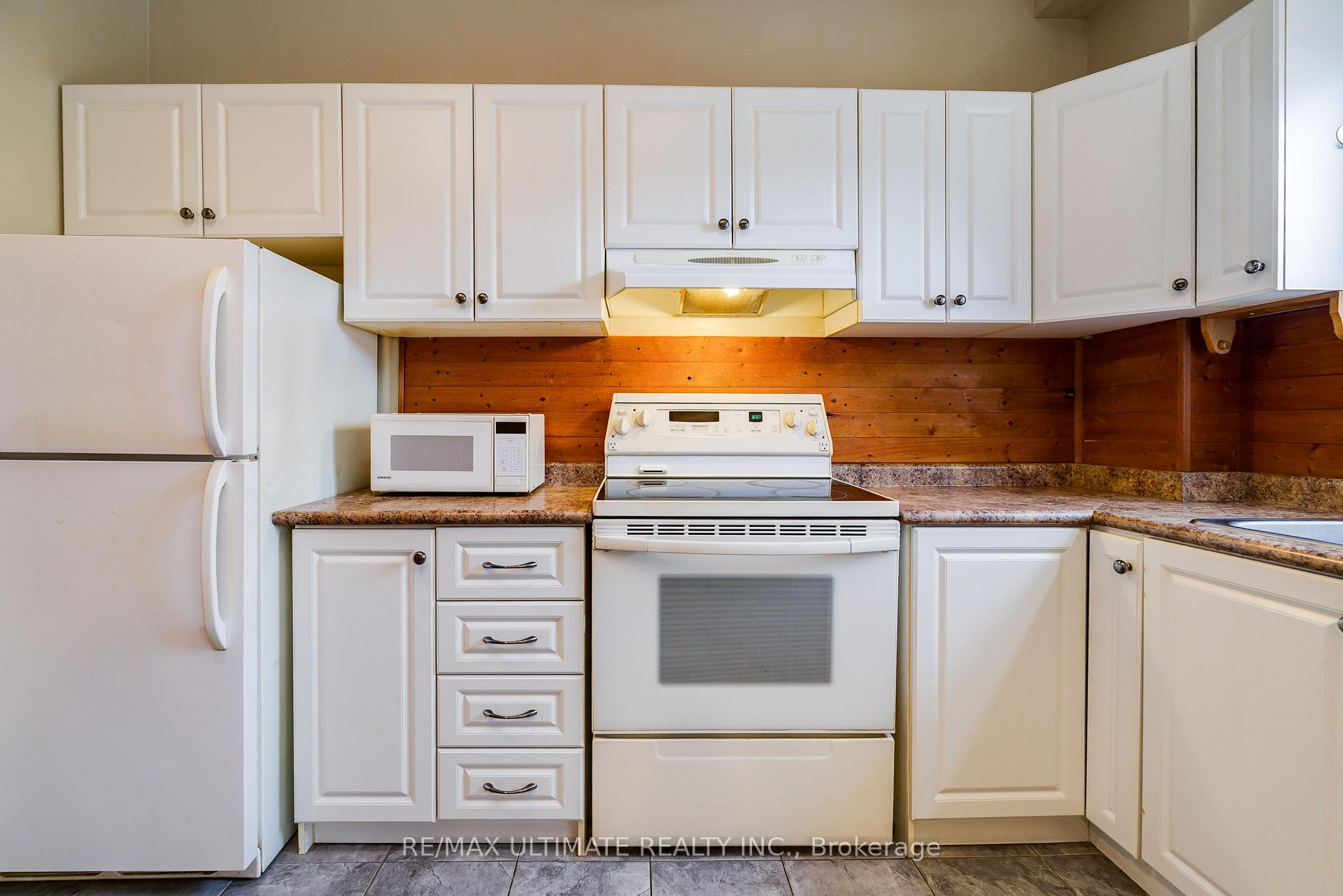 Photo 3 of 251 Boon Avenue, Toronto, Corso Italia-Davenport — HOMEH