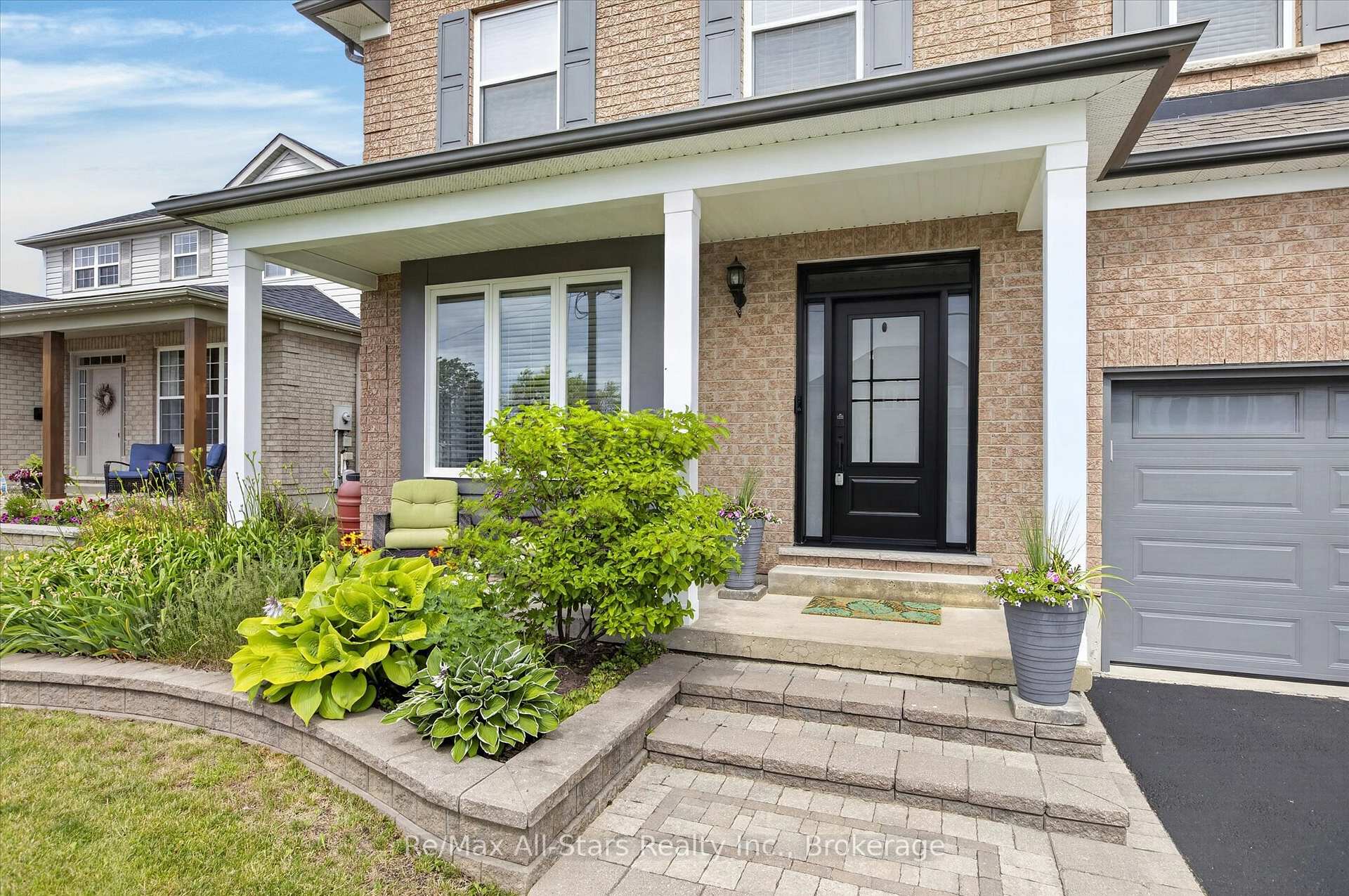 Photo 2 of 34 Kirkconnell Road, Kawartha Lakes, Lindsay — HOMEH