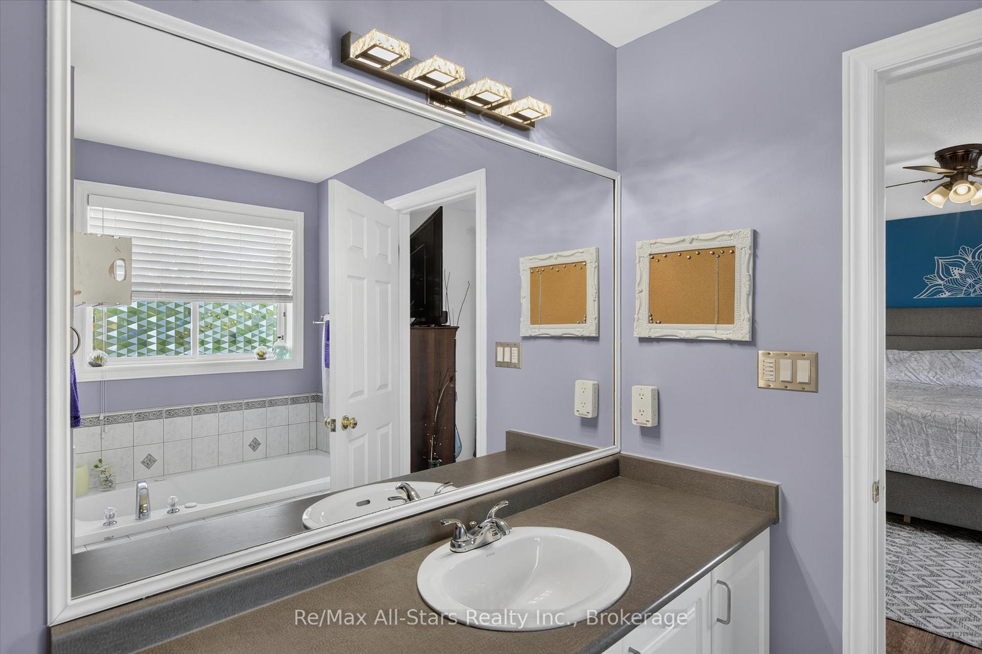 Photo 26 of 34 Kirkconnell Road, Kawartha Lakes, Lindsay — HOMEH