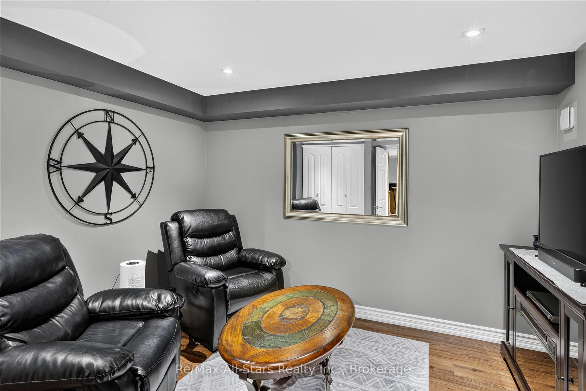 Photo 36 of 34 Kirkconnell Road, Kawartha Lakes, Lindsay — HOMEH