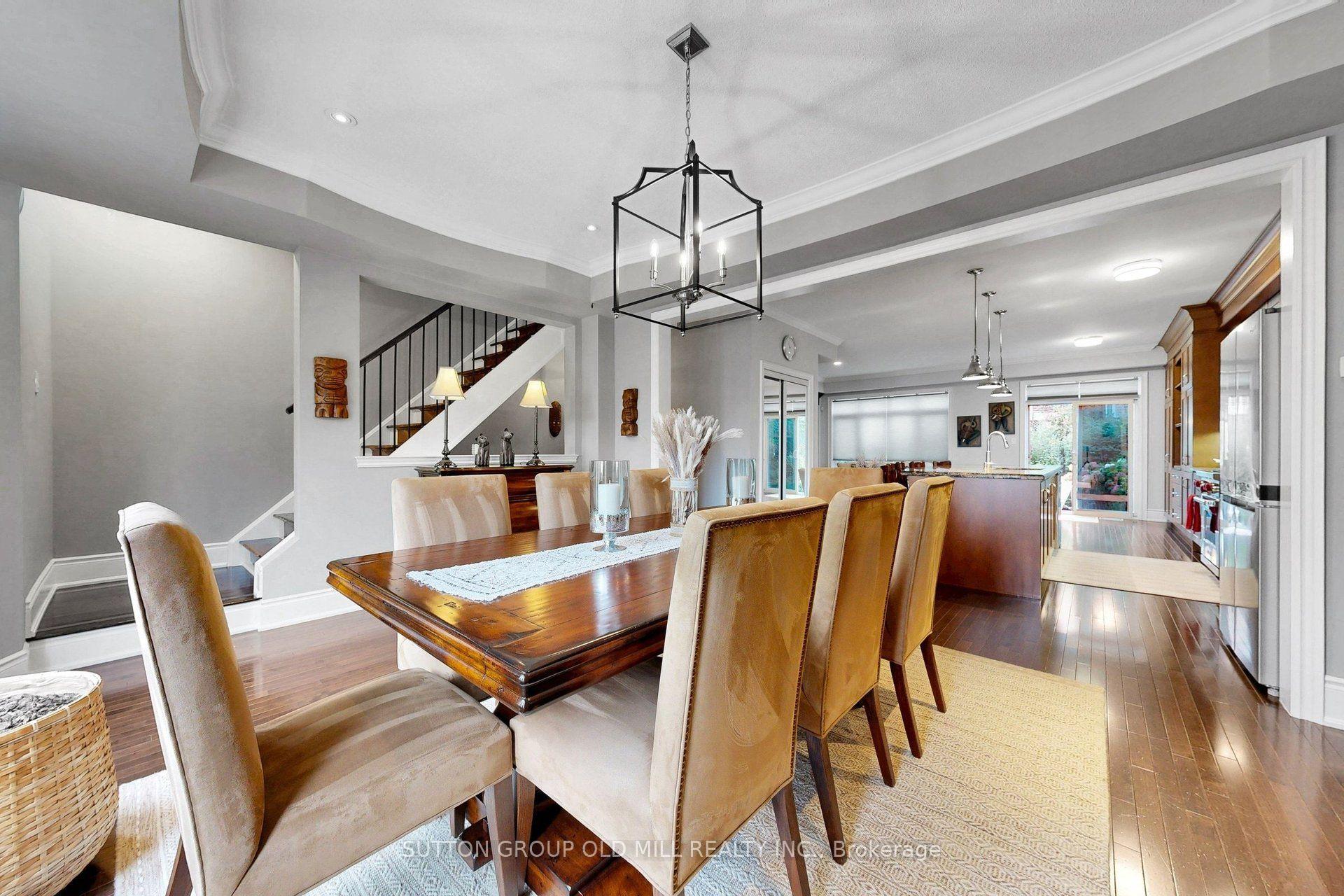 Photo 8 of 12 Gala Lane, Etobicoke, Stonegate-Queensway — HOMEH