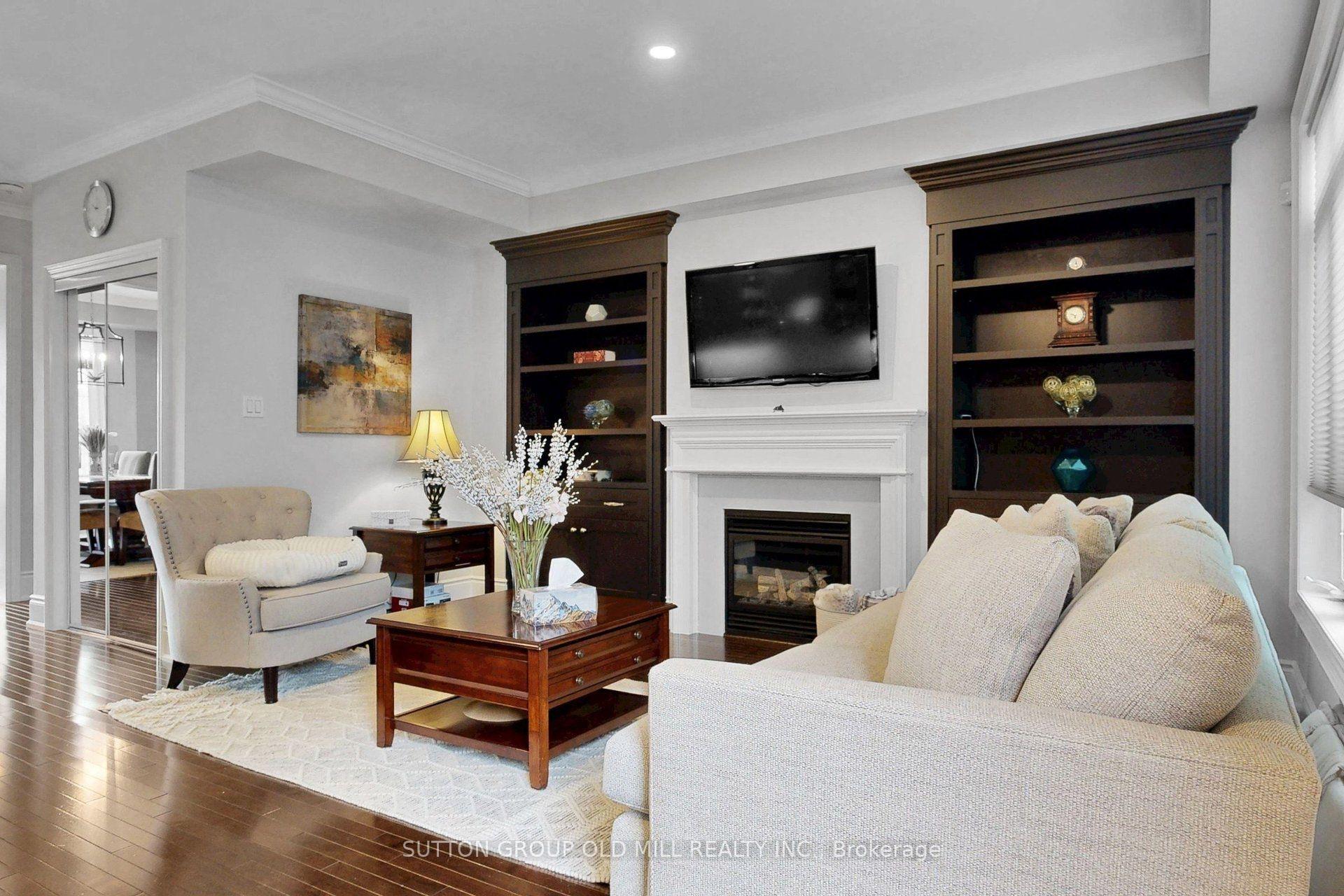 Photo 17 of 12 Gala Lane, Etobicoke, Stonegate-Queensway — HOMEH